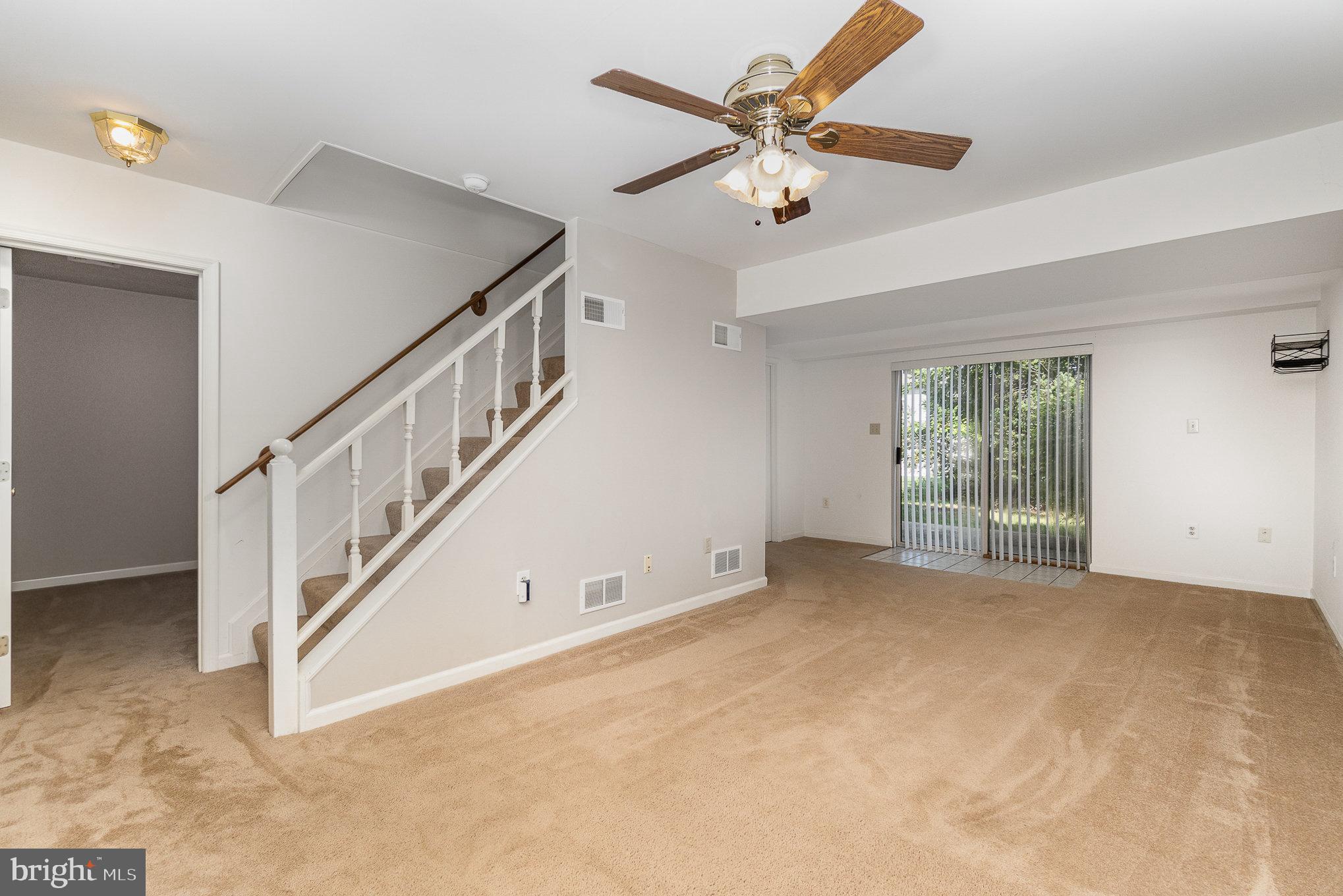 CROWN POINTE - Residential