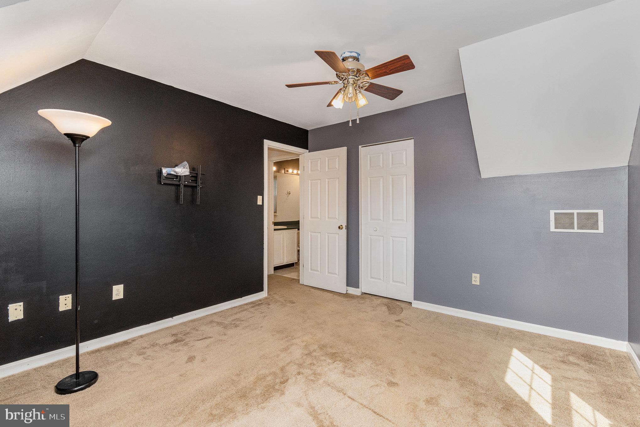 CROWN POINTE - Residential