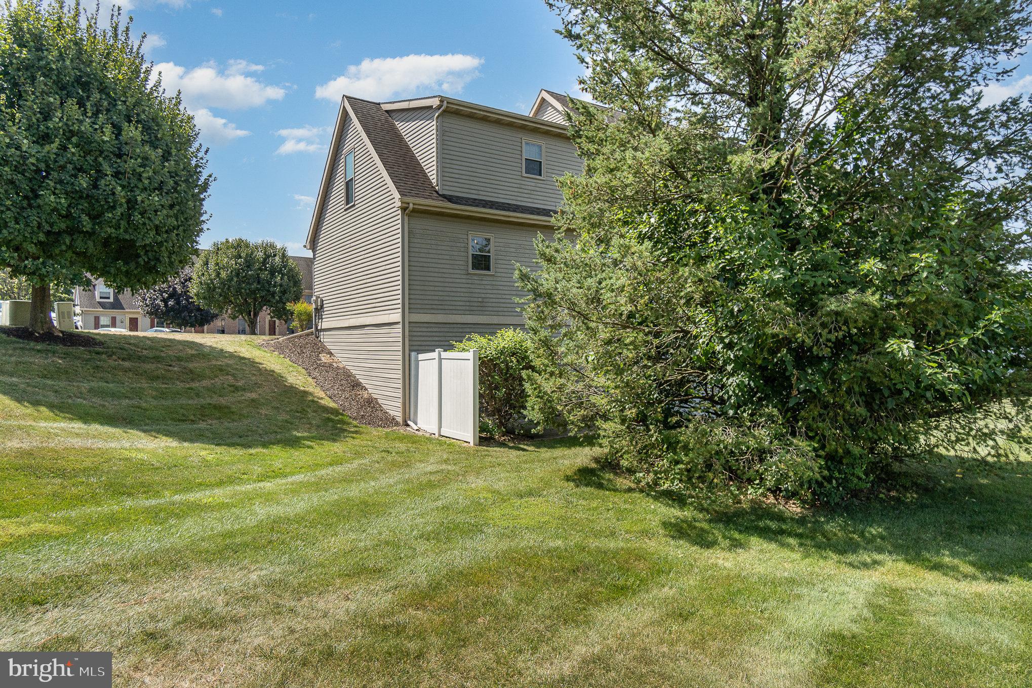 CROWN POINTE - Residential