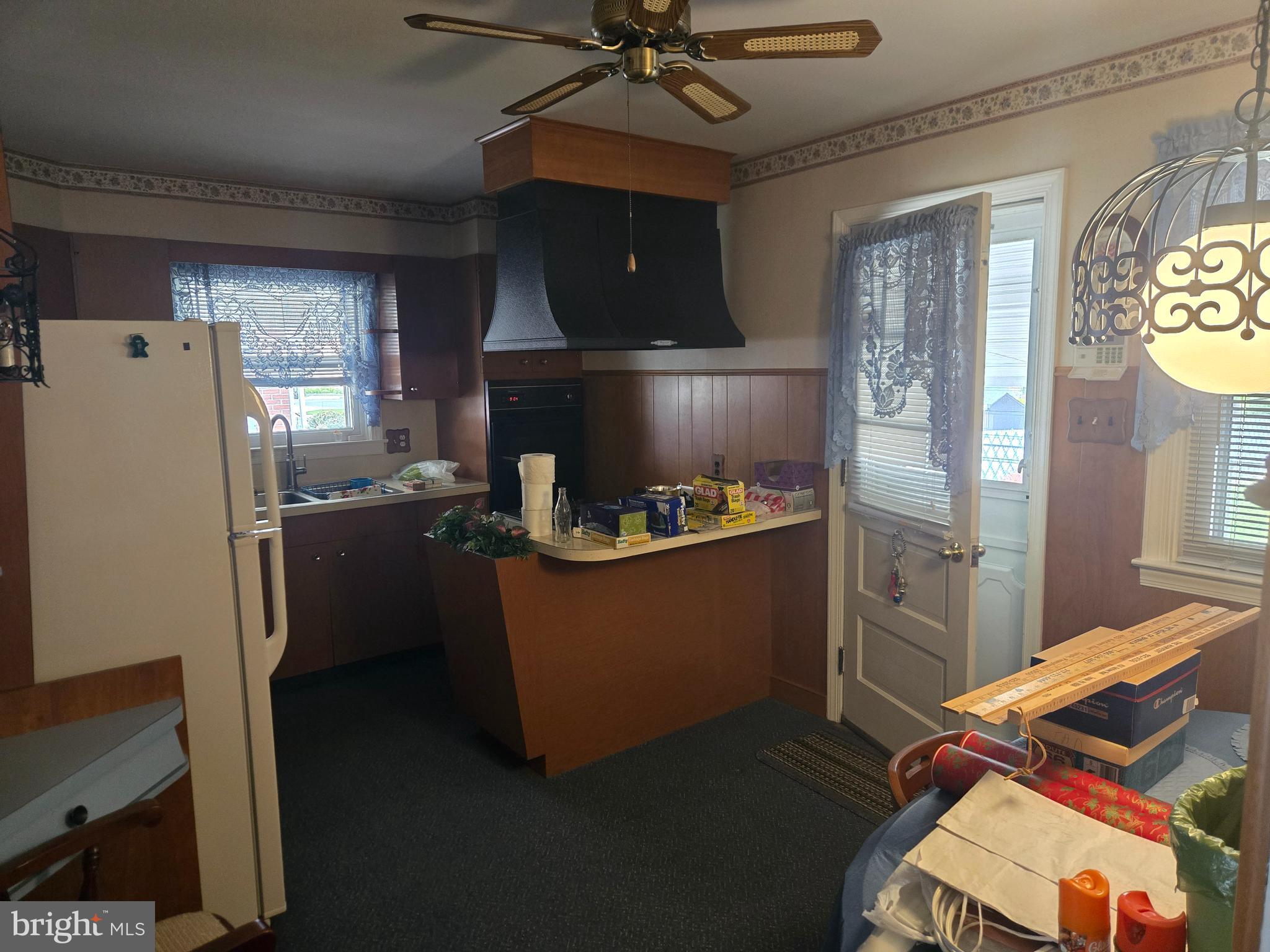 SOUTH TEMPLE HEIGH - Residential