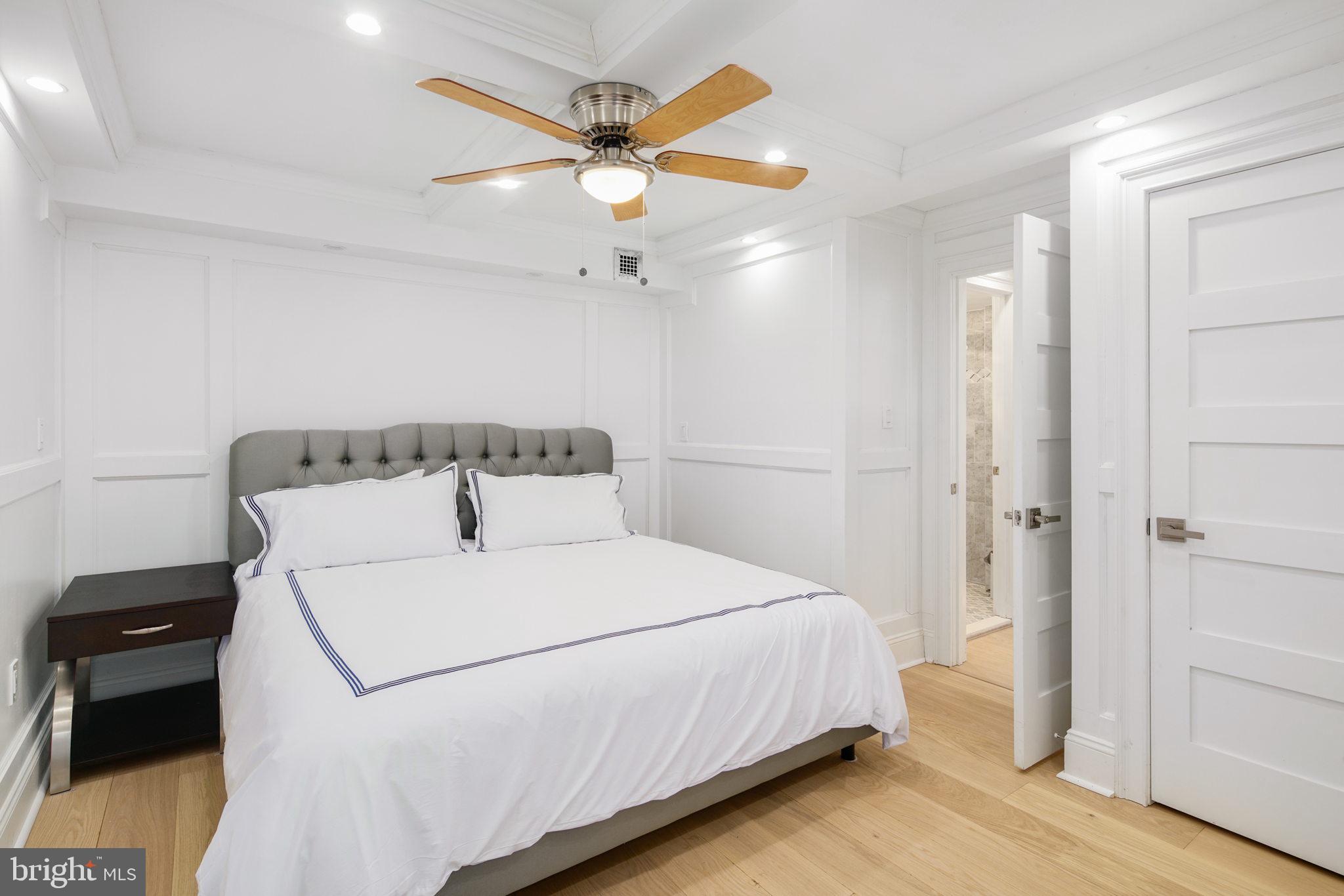 RITTENHOUSE SQUARE - Residential Lease