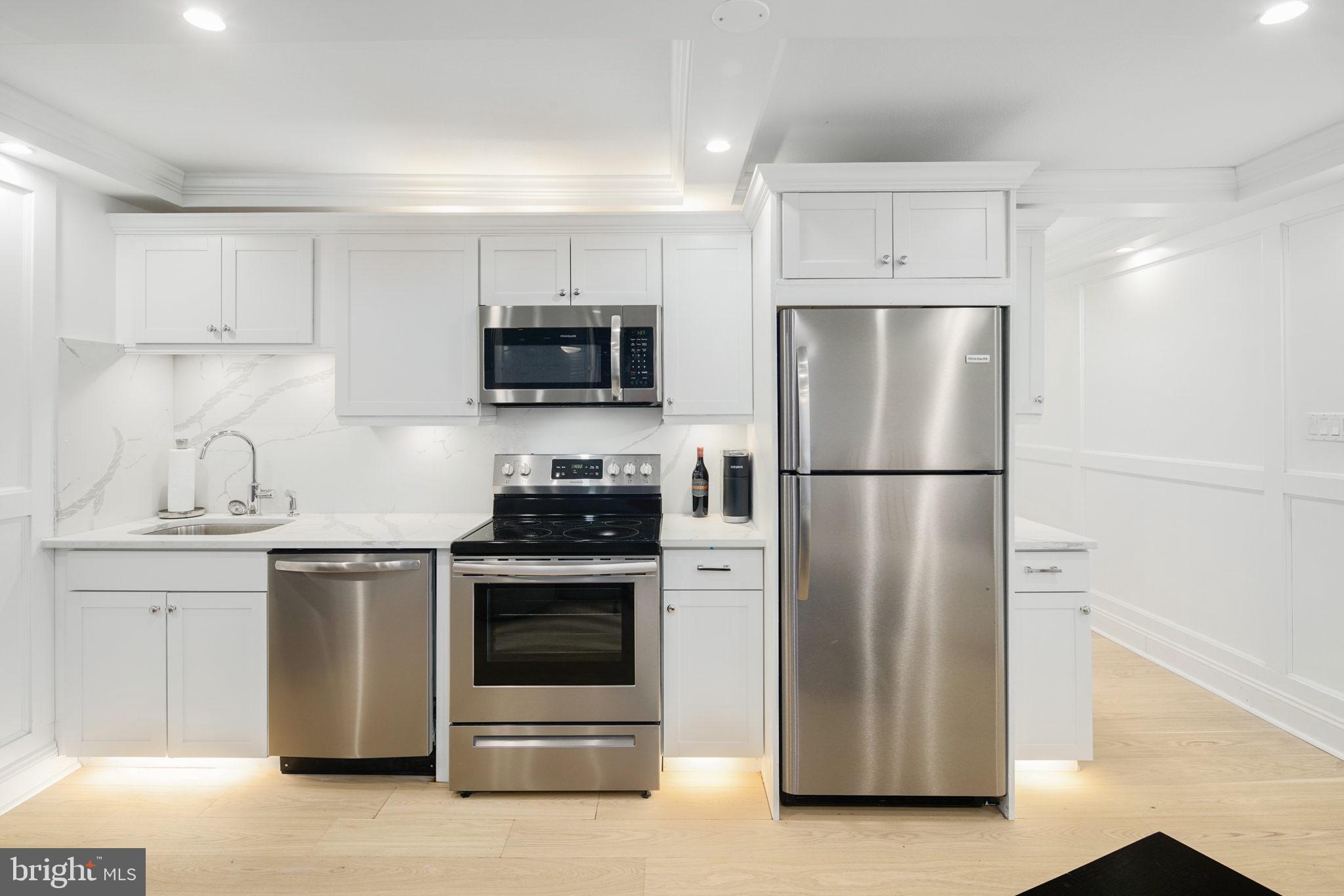 RITTENHOUSE SQUARE - Residential Lease