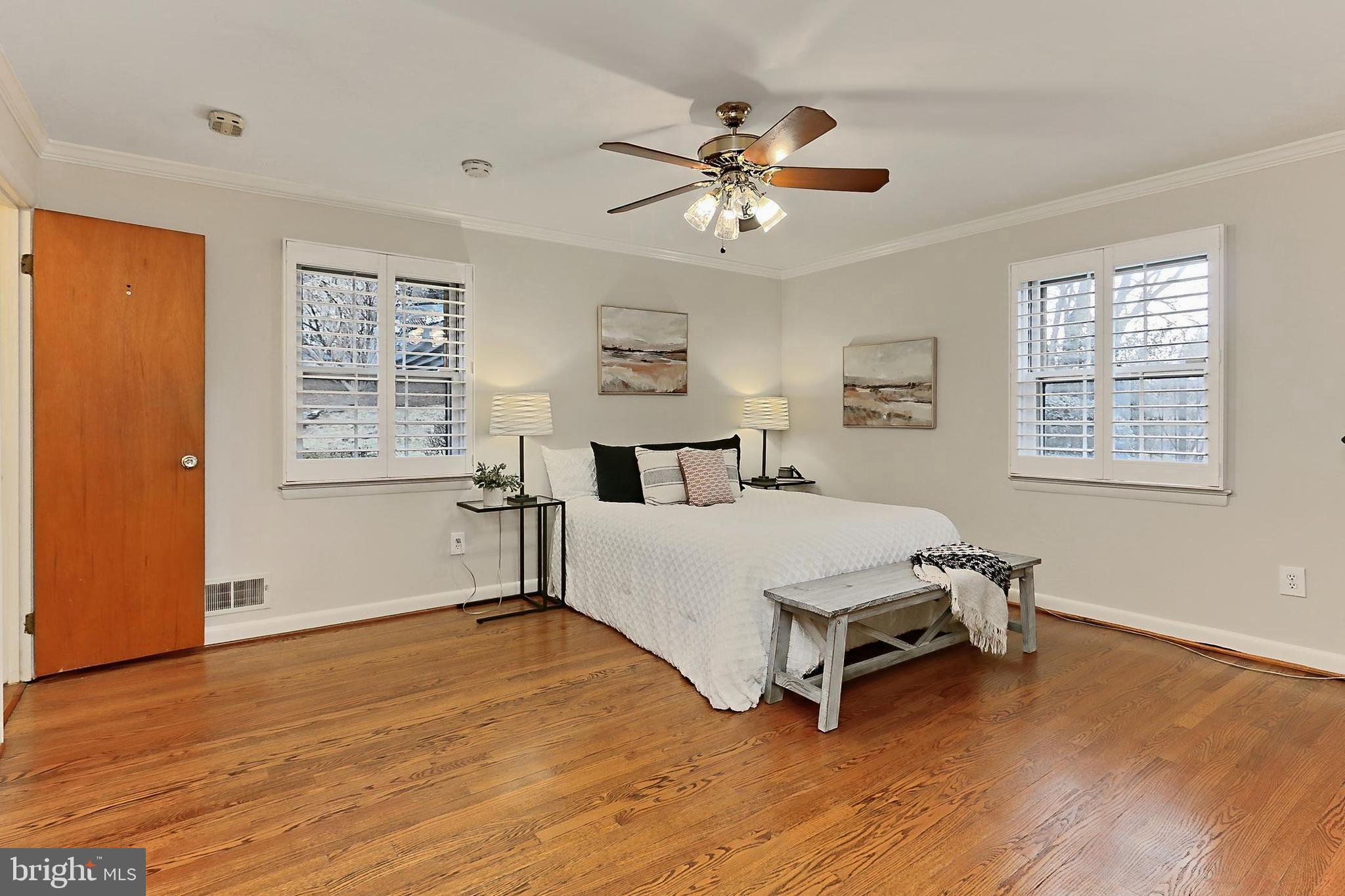 RIVERCREST - Residential