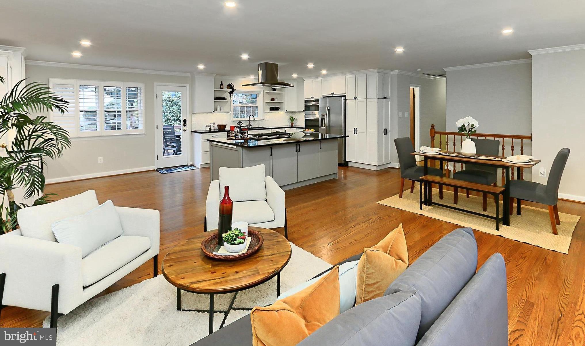 RIVERCREST - Residential