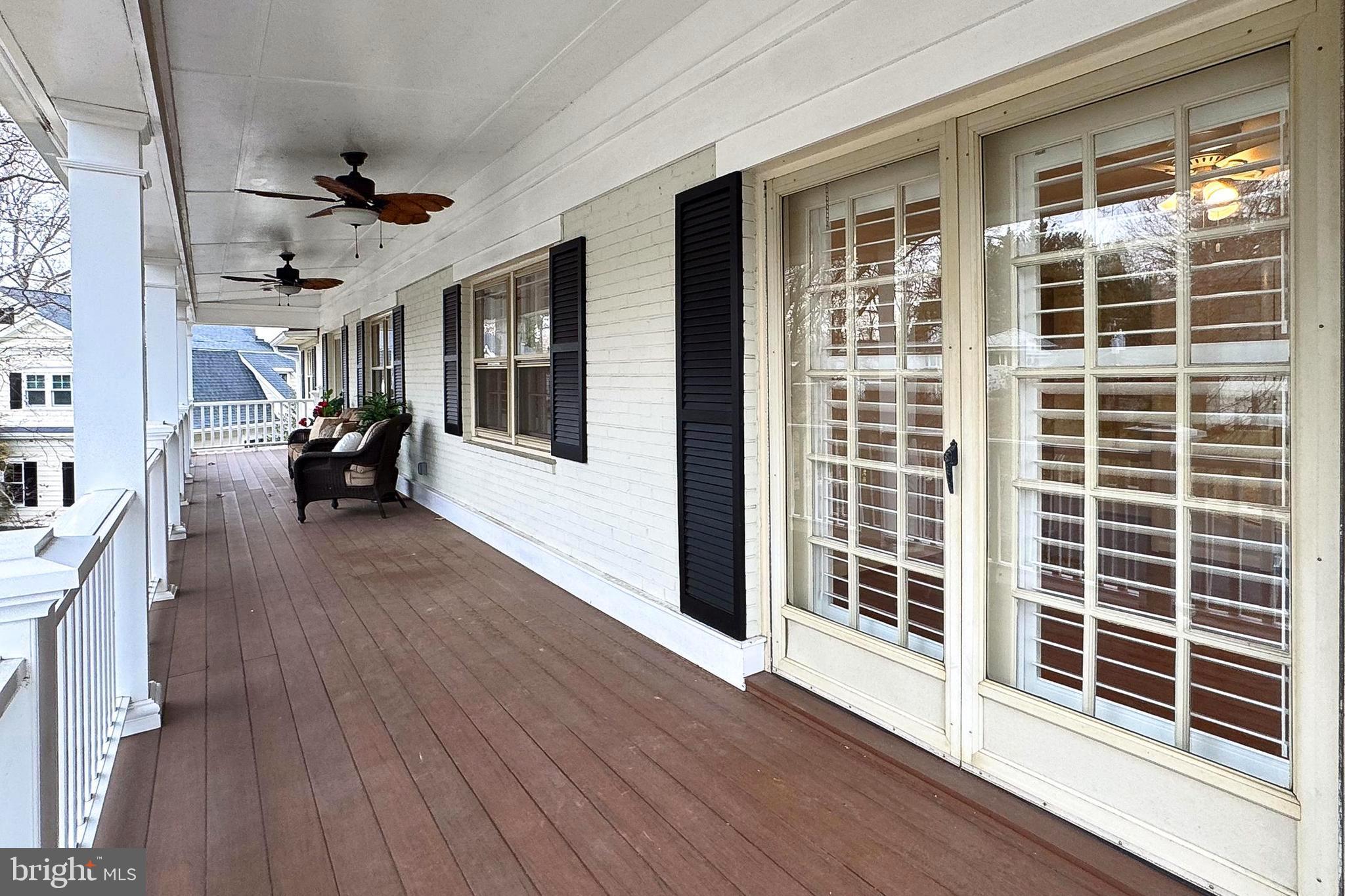 RIVERCREST - Residential