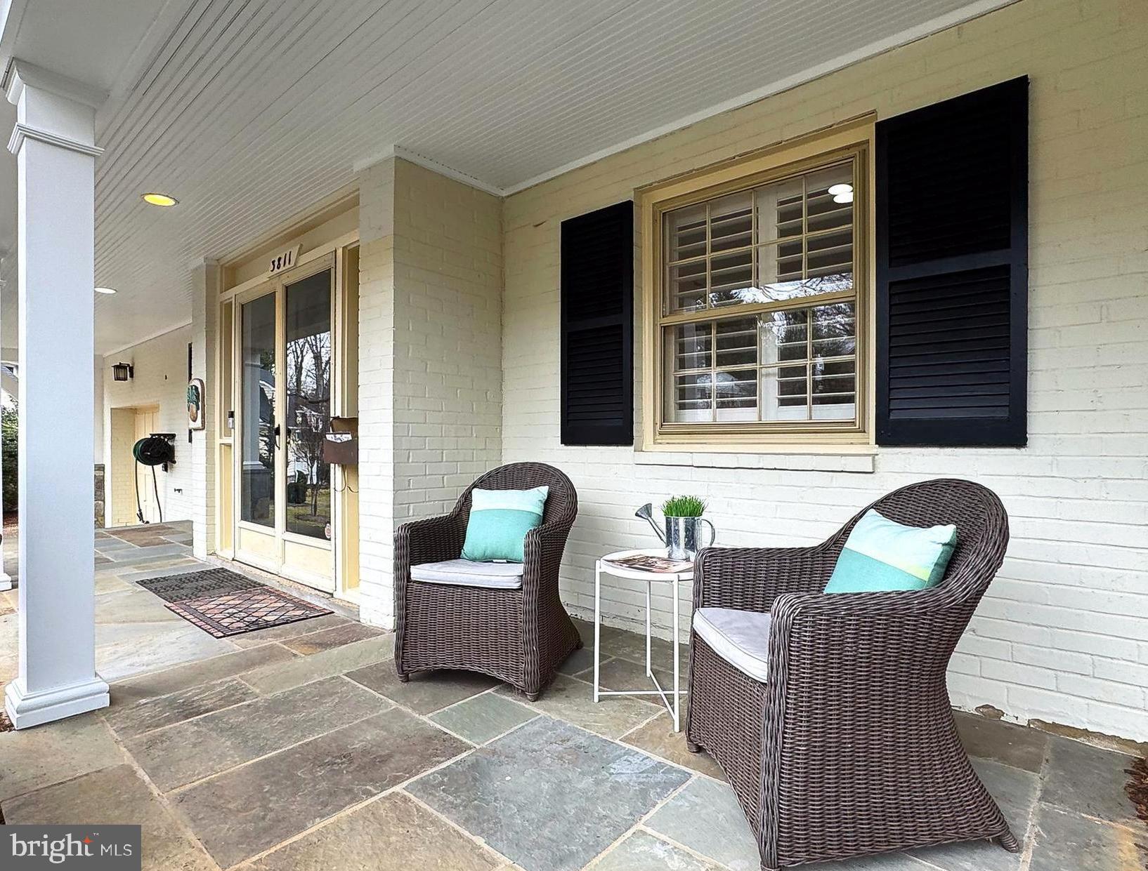 RIVERCREST - Residential