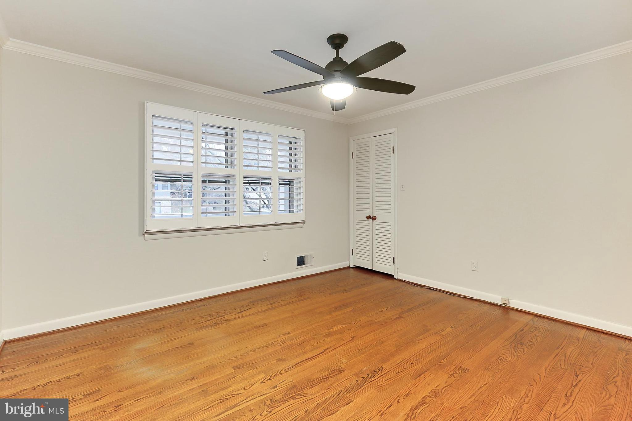 RIVERCREST - Residential