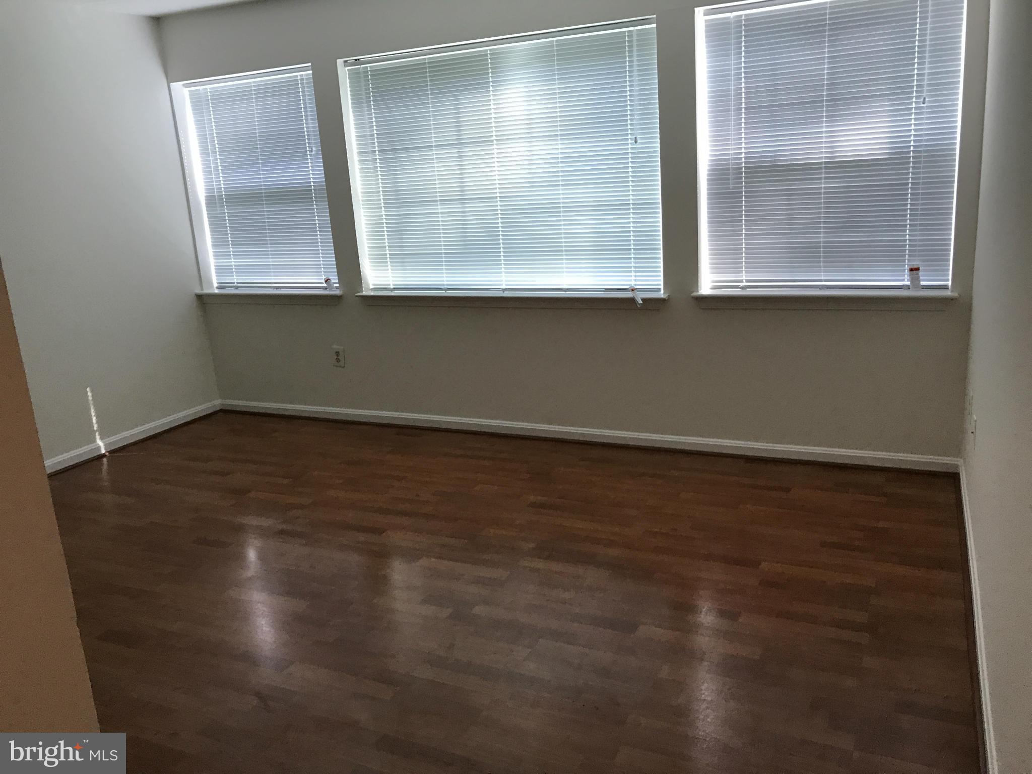 MONTGOMERY RUN - Residential Lease