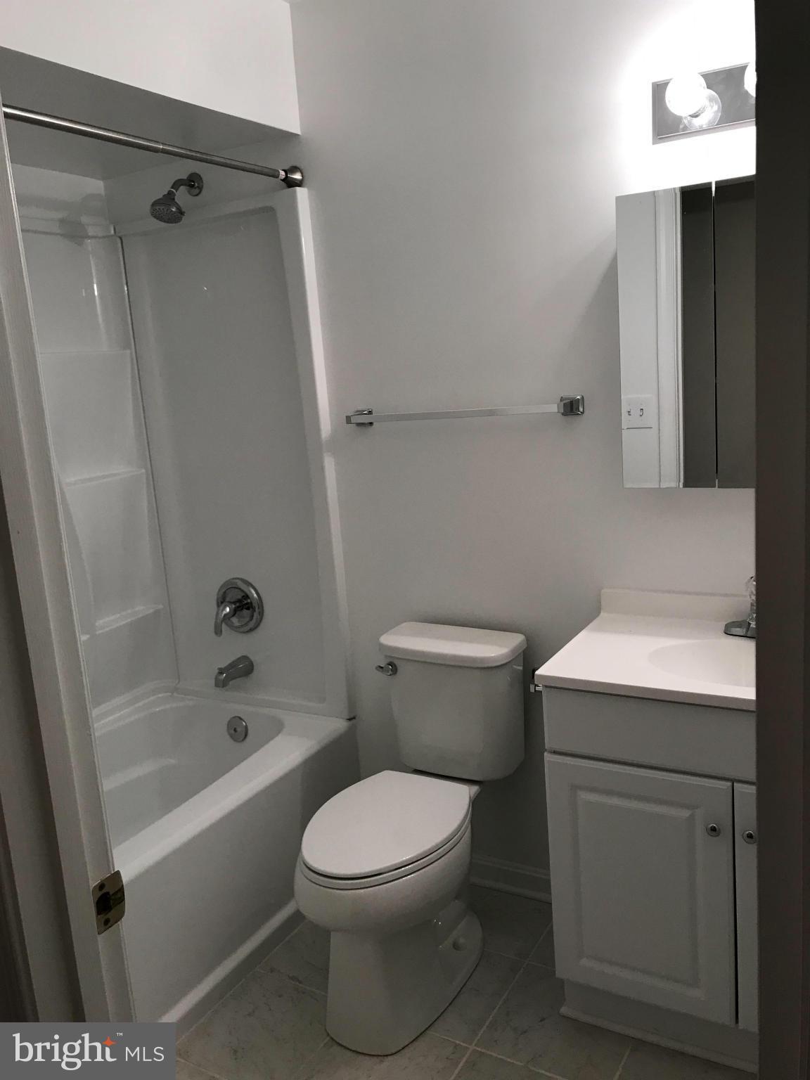 MONTGOMERY RUN - Residential Lease