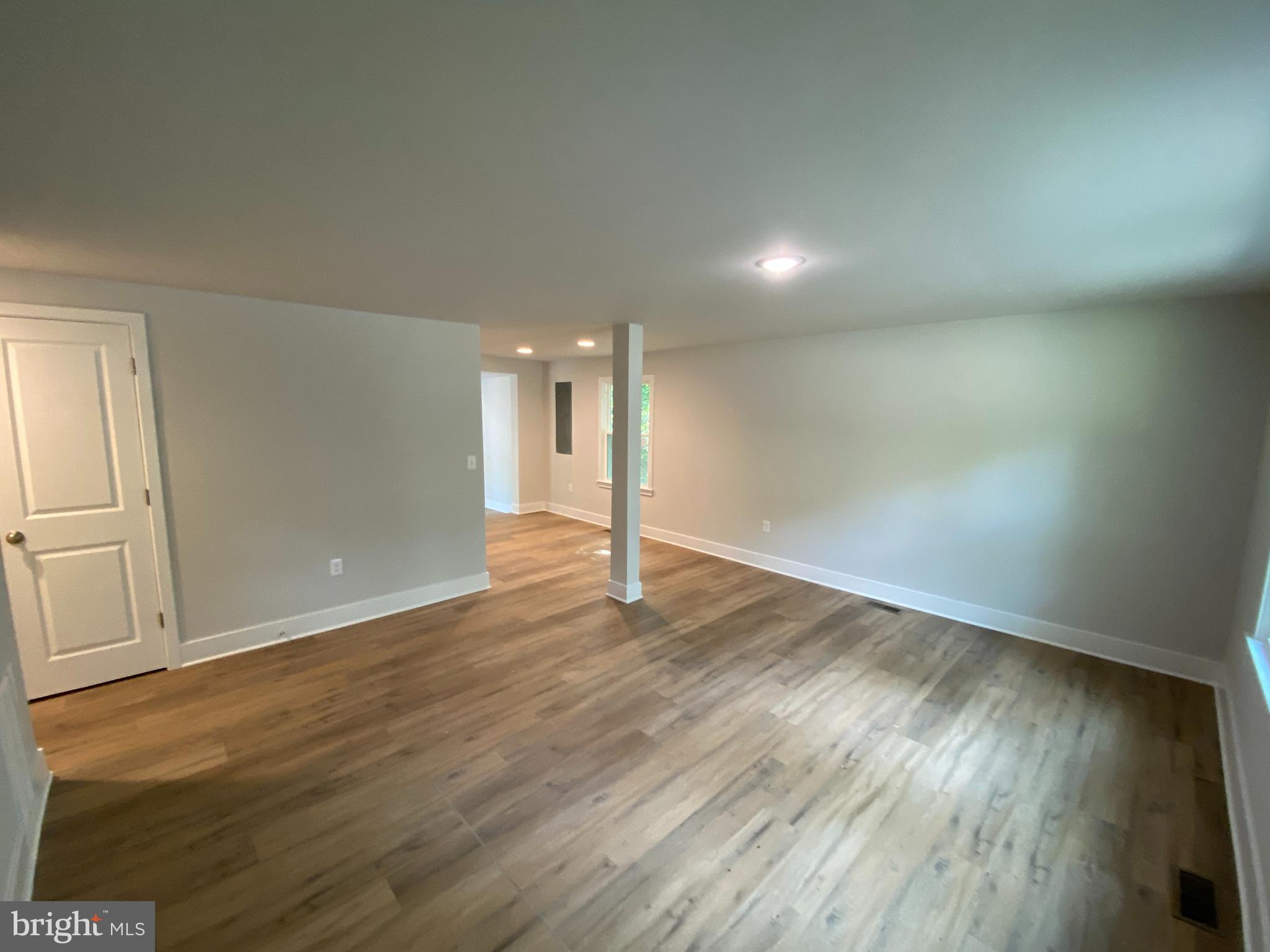 SHADE TREE - Residential