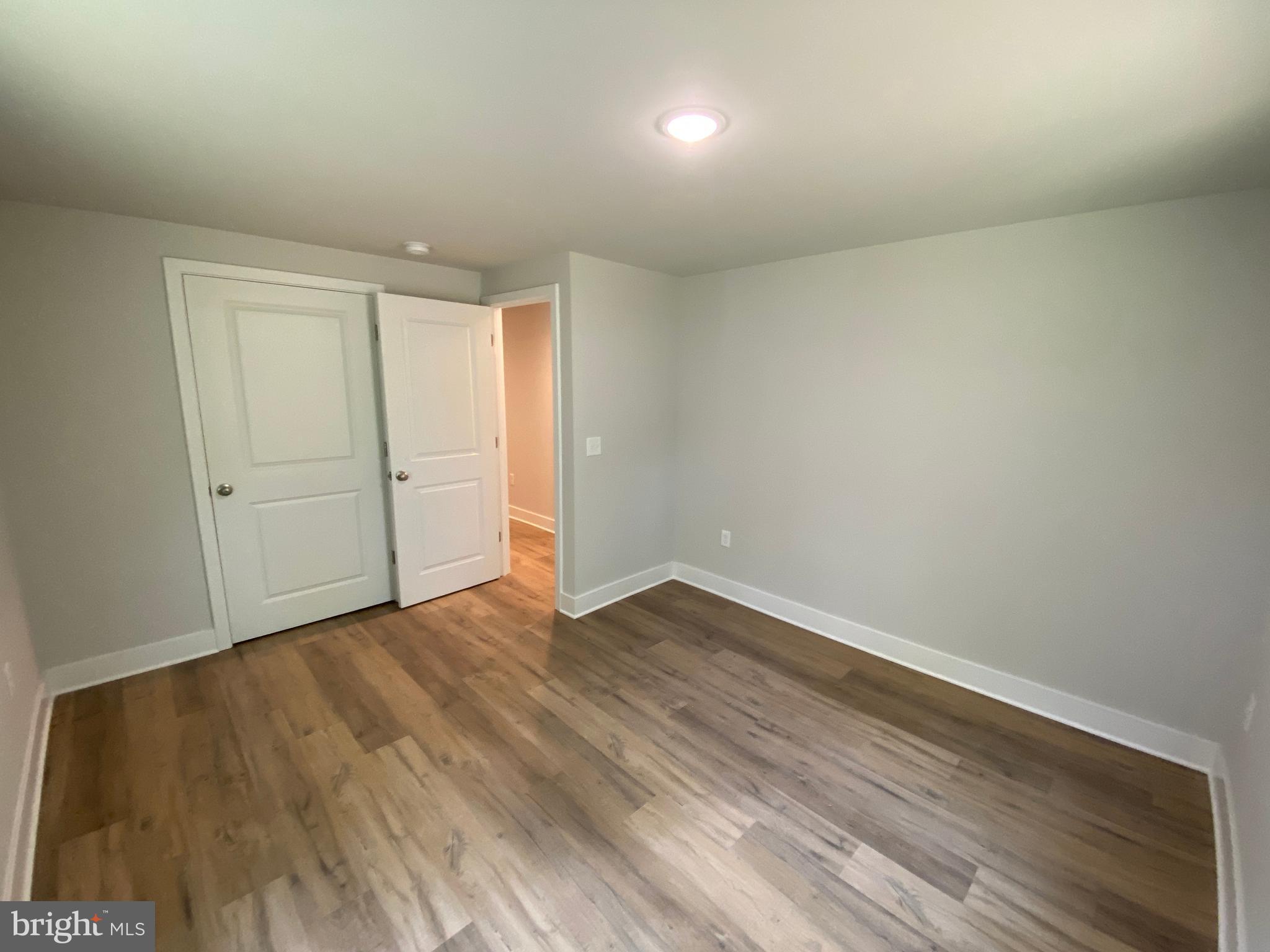 SHADE TREE - Residential