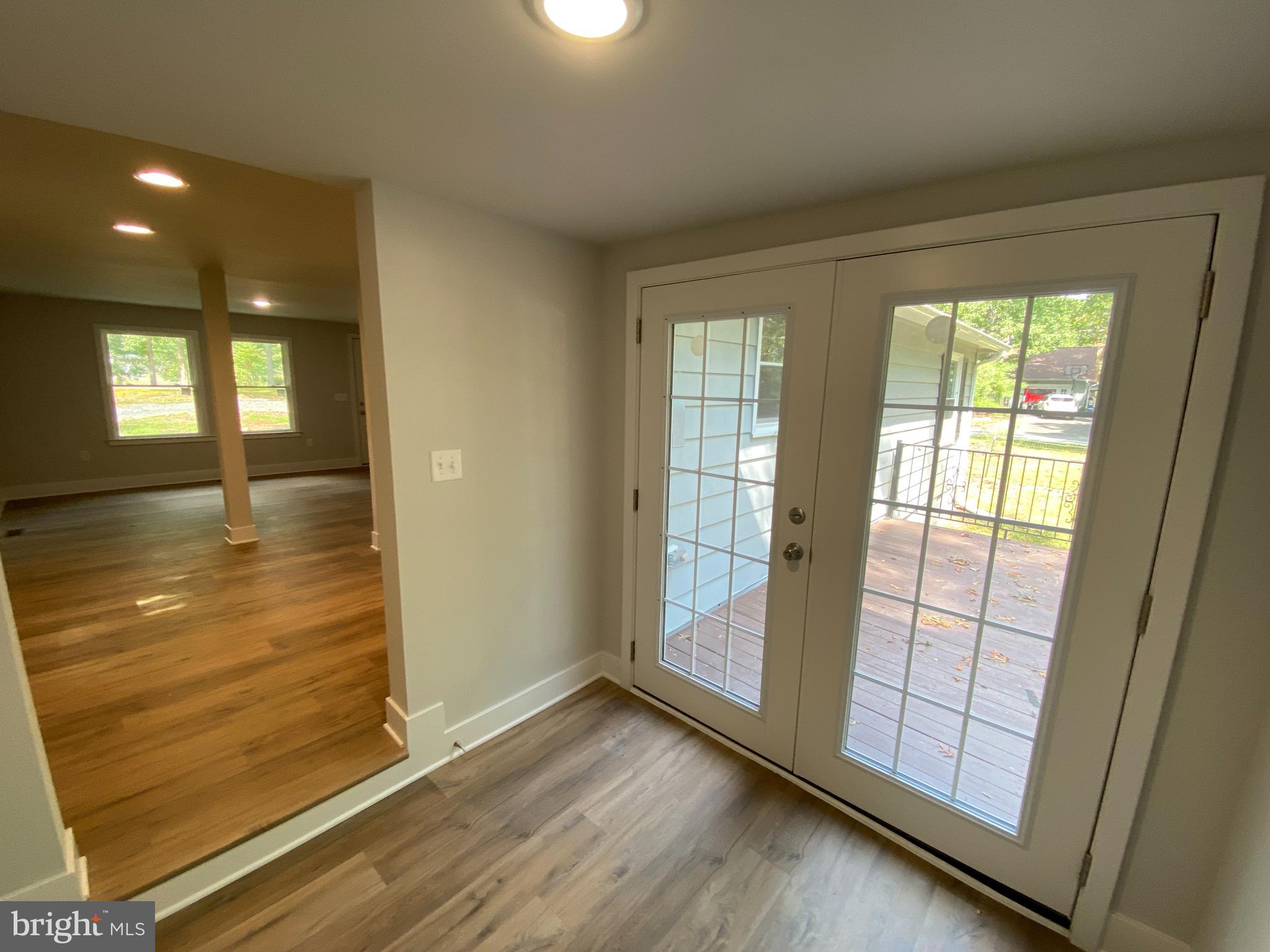 SHADE TREE - Residential