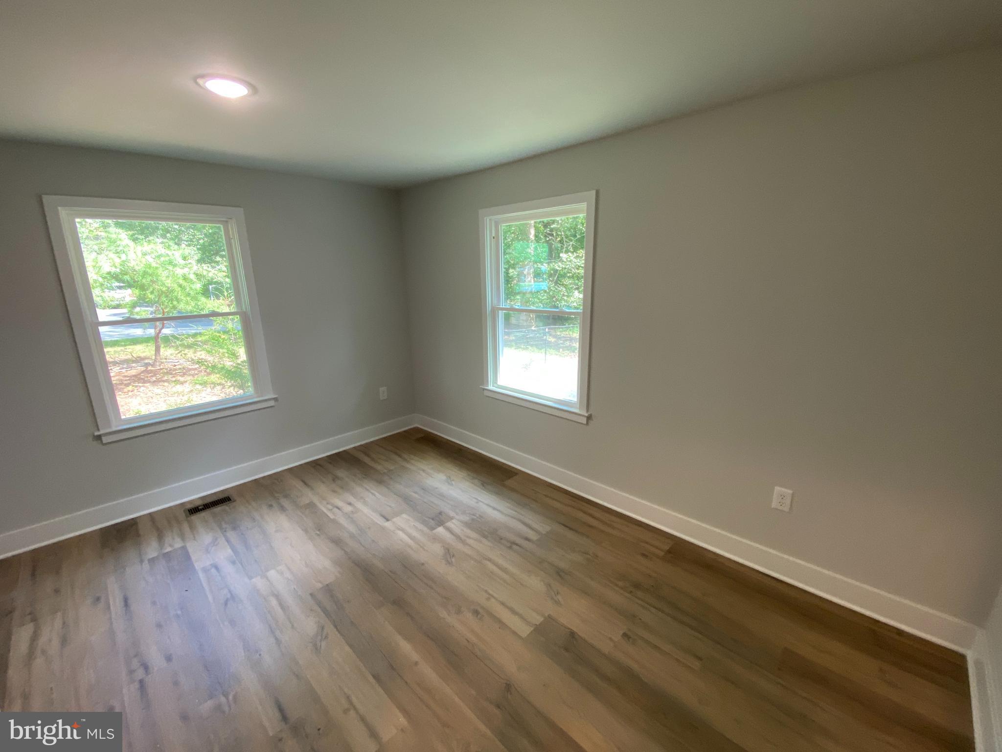 SHADE TREE - Residential