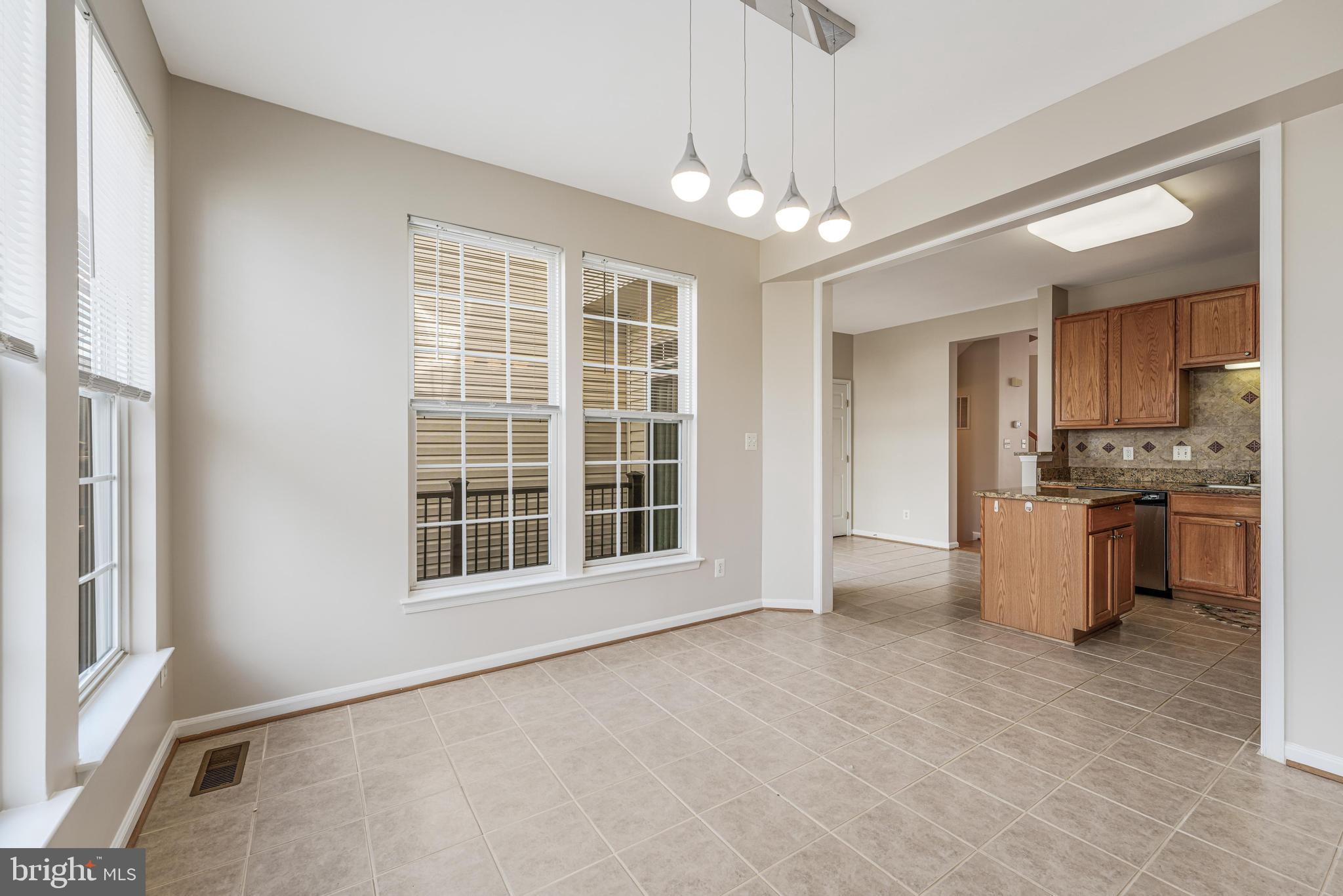 WELLESLEY - Residential