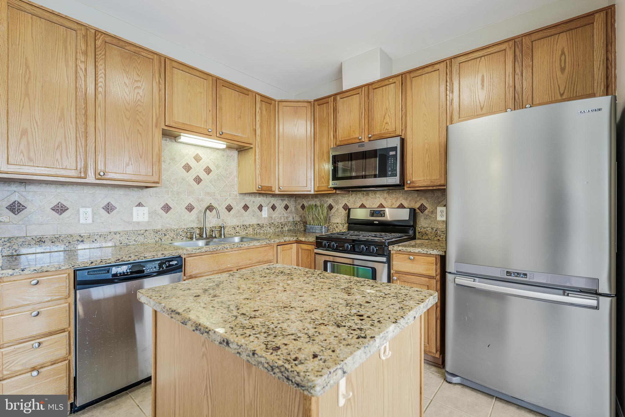 WELLESLEY - Residential