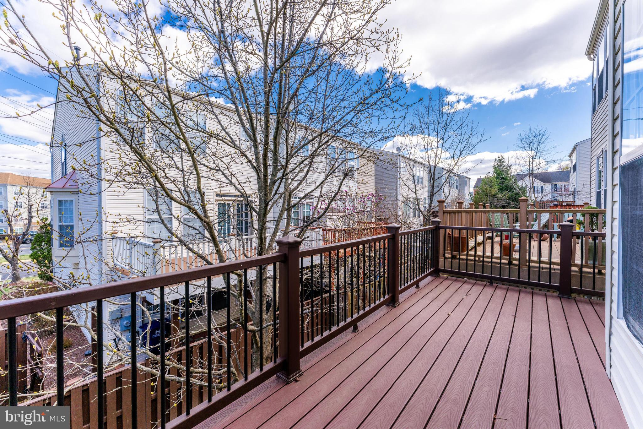 WELLESLEY - Residential