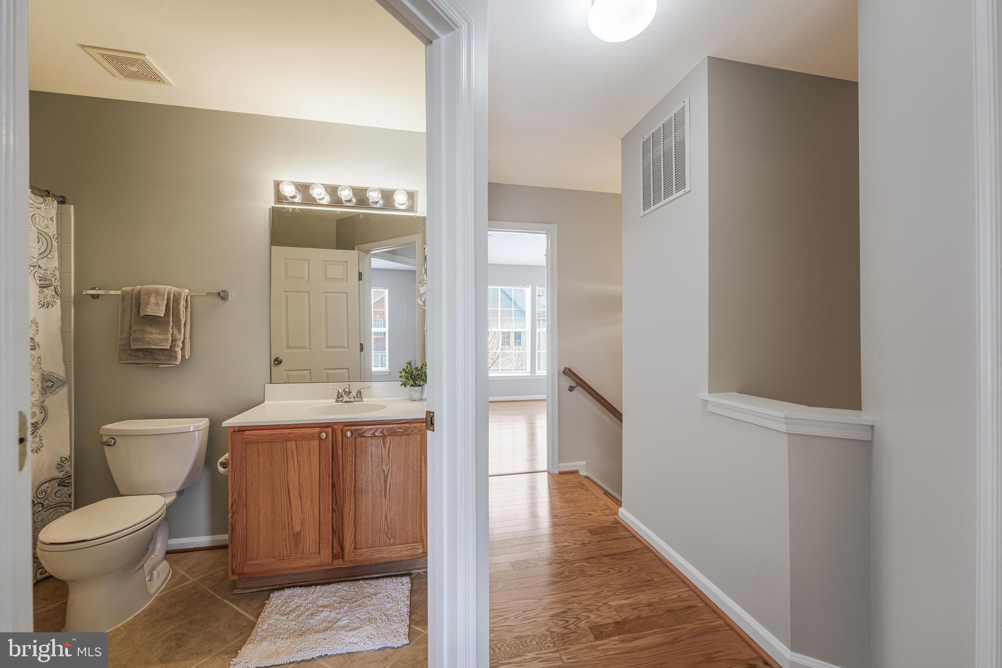 WELLESLEY - Residential