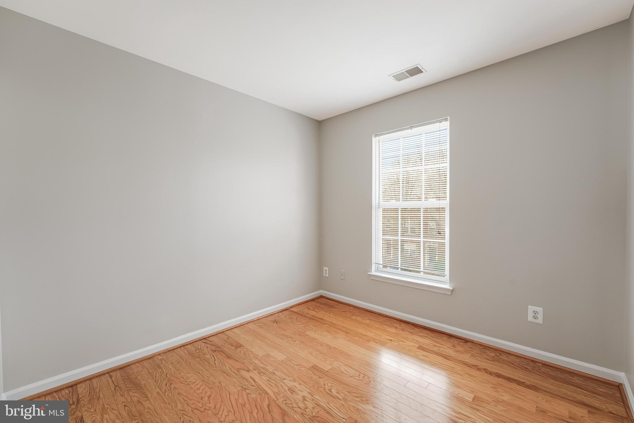 WELLESLEY - Residential