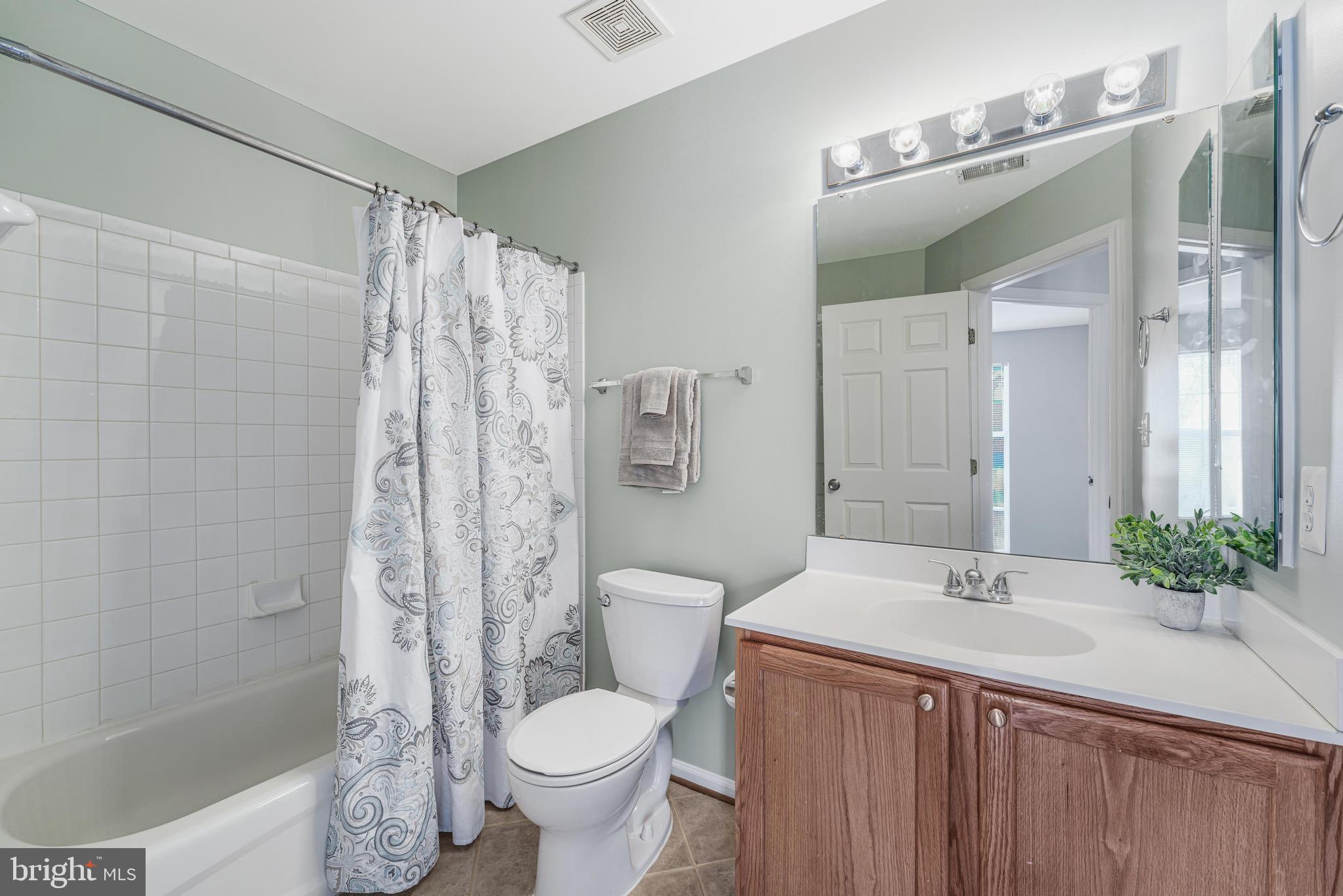 WELLESLEY - Residential