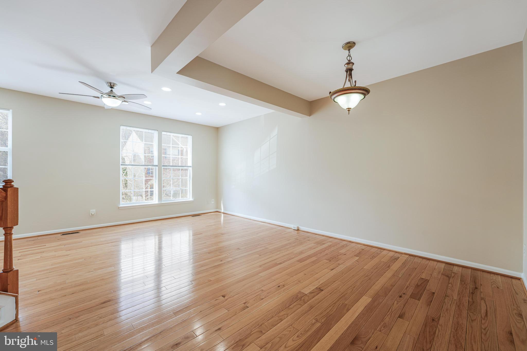 WELLESLEY - Residential