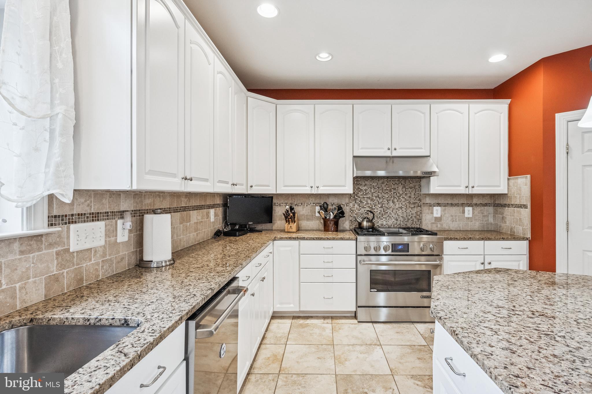 OCCOQUAN OVERLOOK - Residential