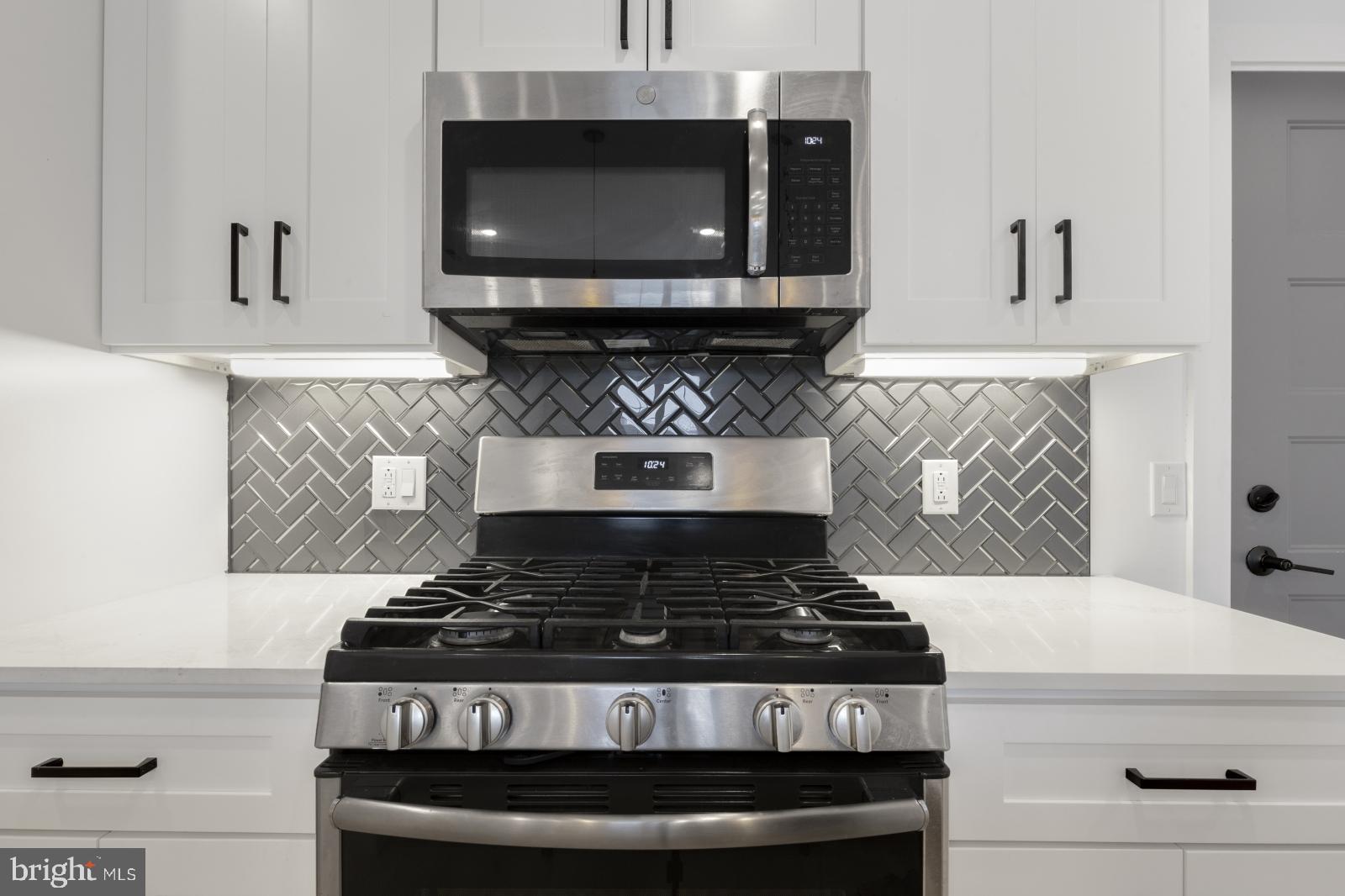 FISHTOWN - Residential Lease