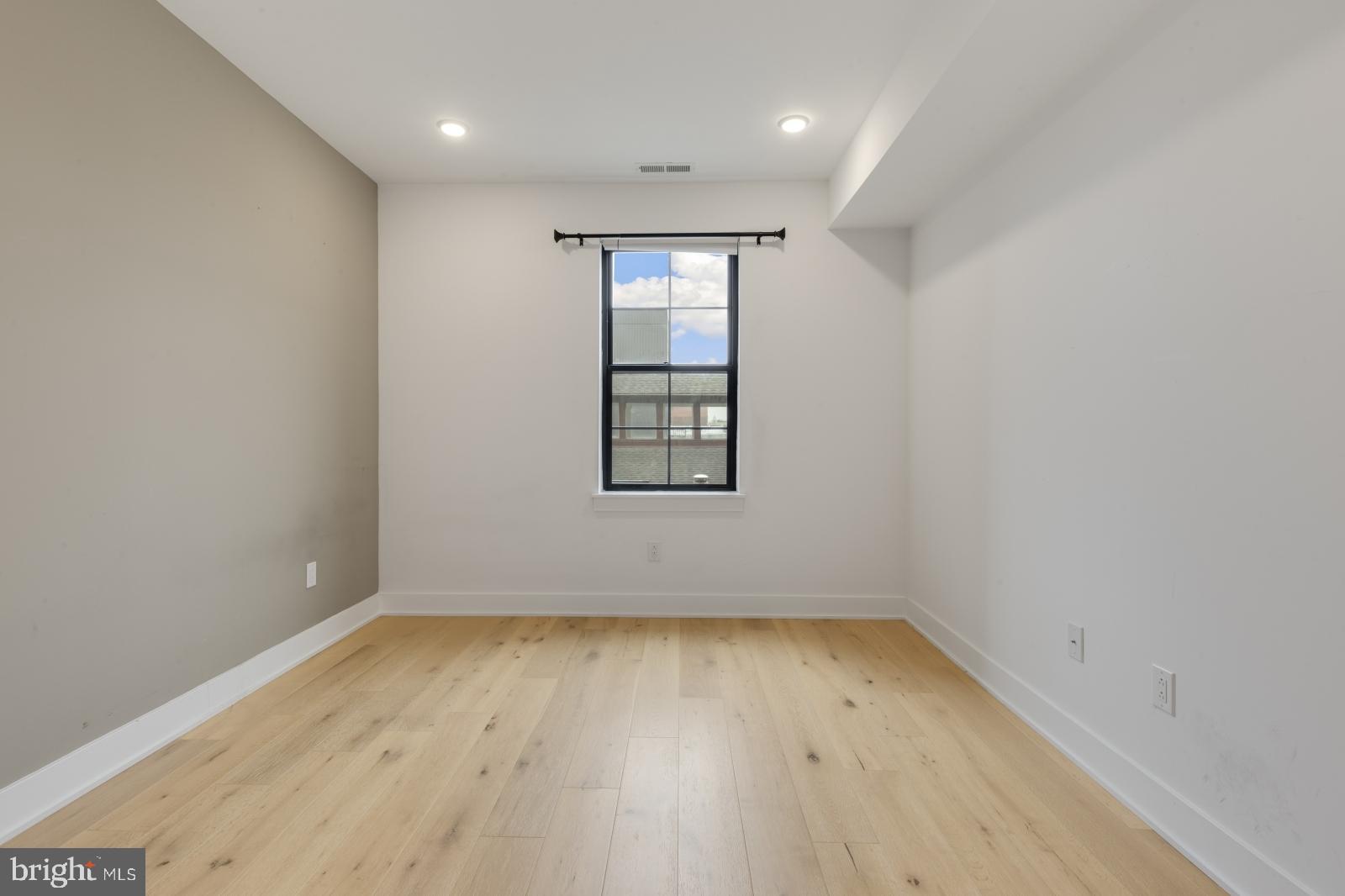 FISHTOWN - Residential Lease