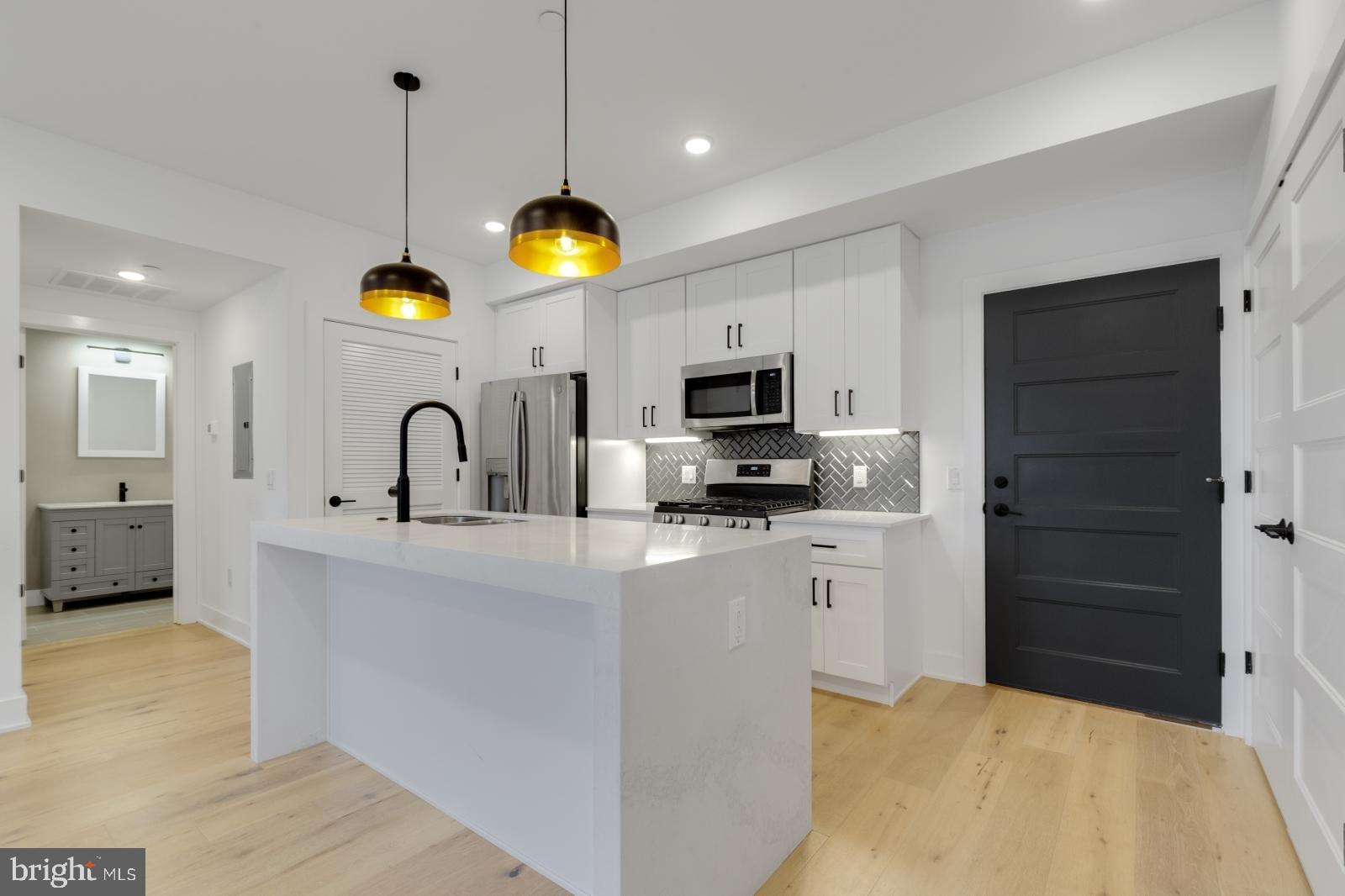 FISHTOWN - Residential Lease