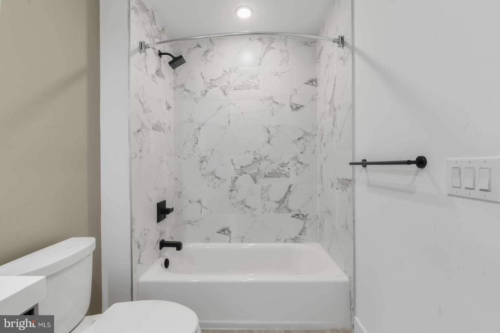 FISHTOWN - Residential Lease