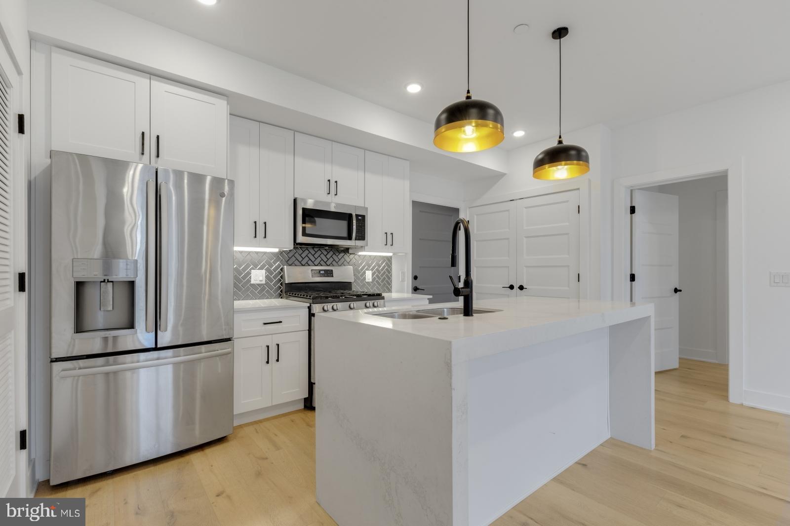 FISHTOWN - Residential Lease