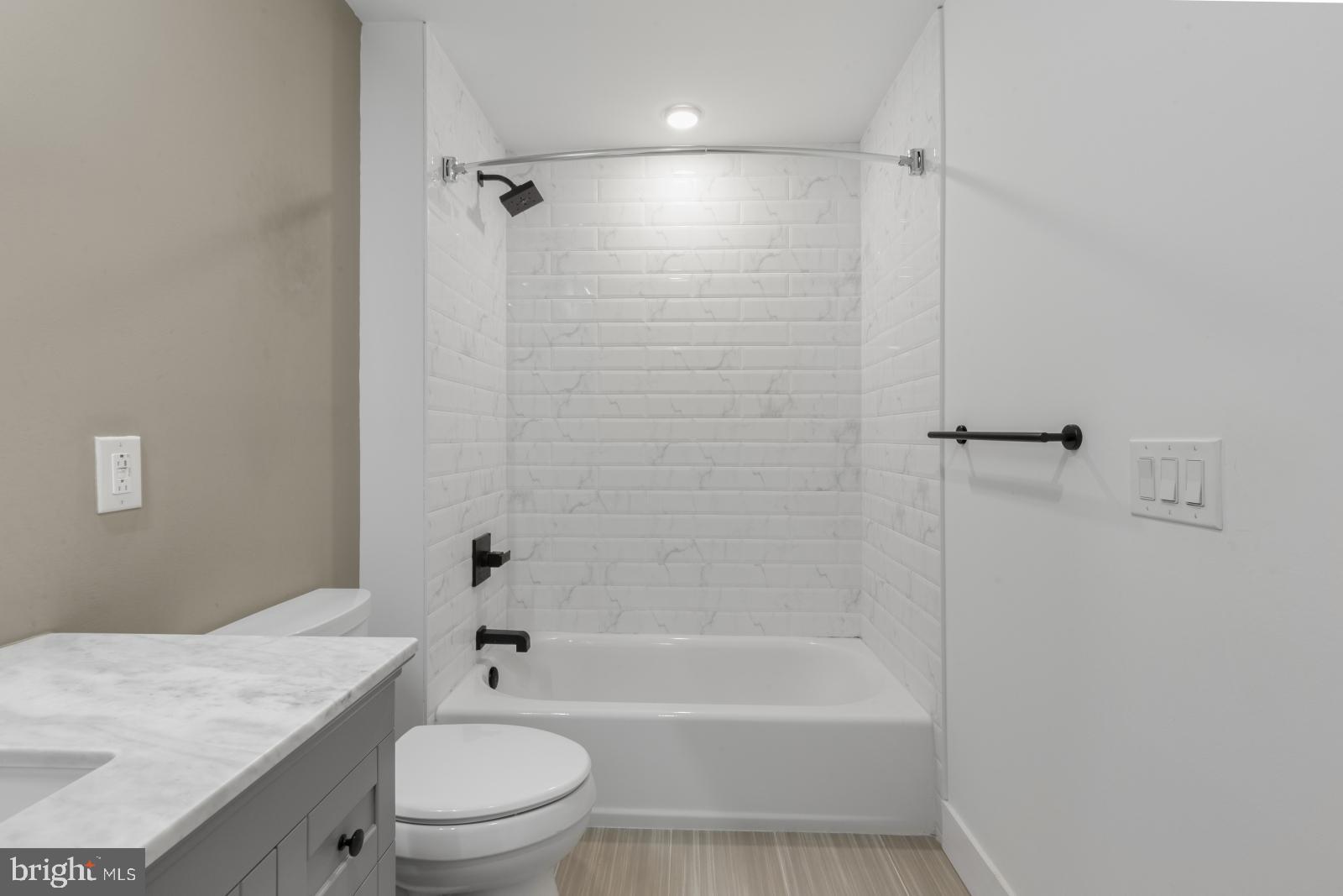 FISHTOWN - Residential Lease