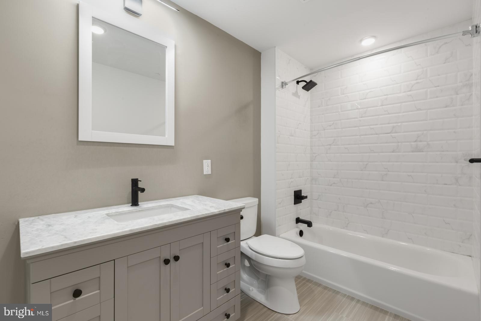 FISHTOWN - Residential Lease