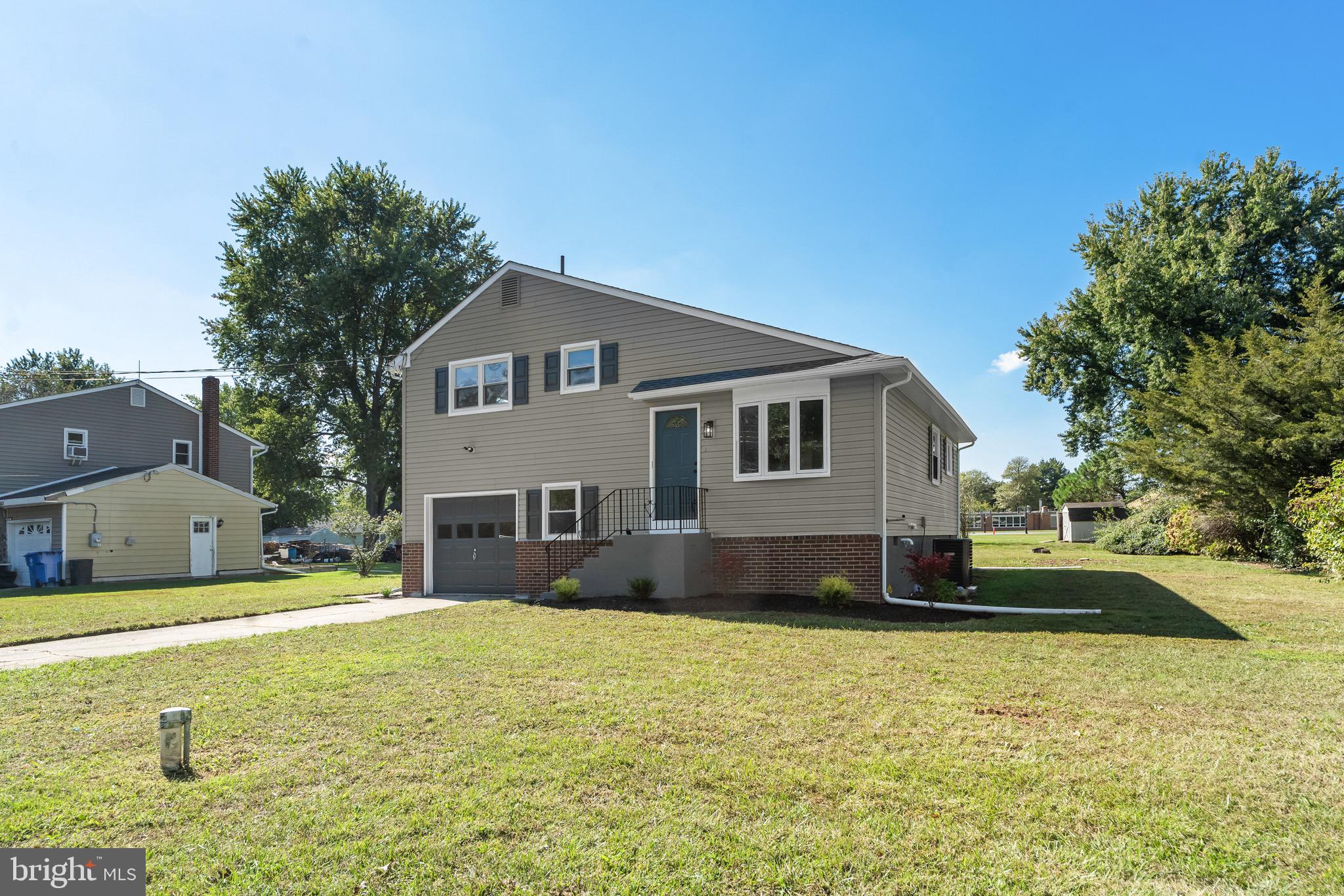 18 MANITOBA TRAIL