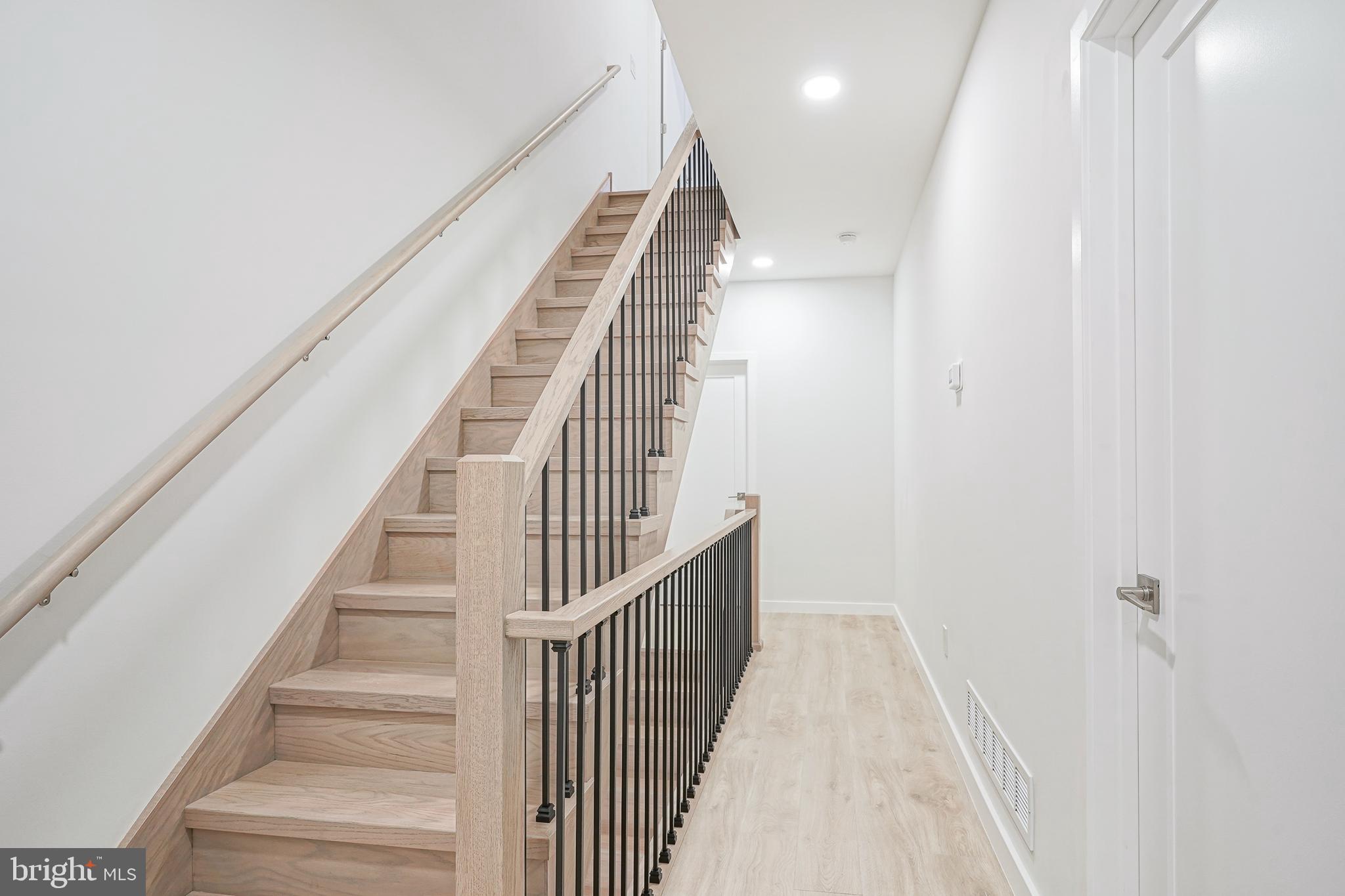 PASSYUNK SQUARE - Residential