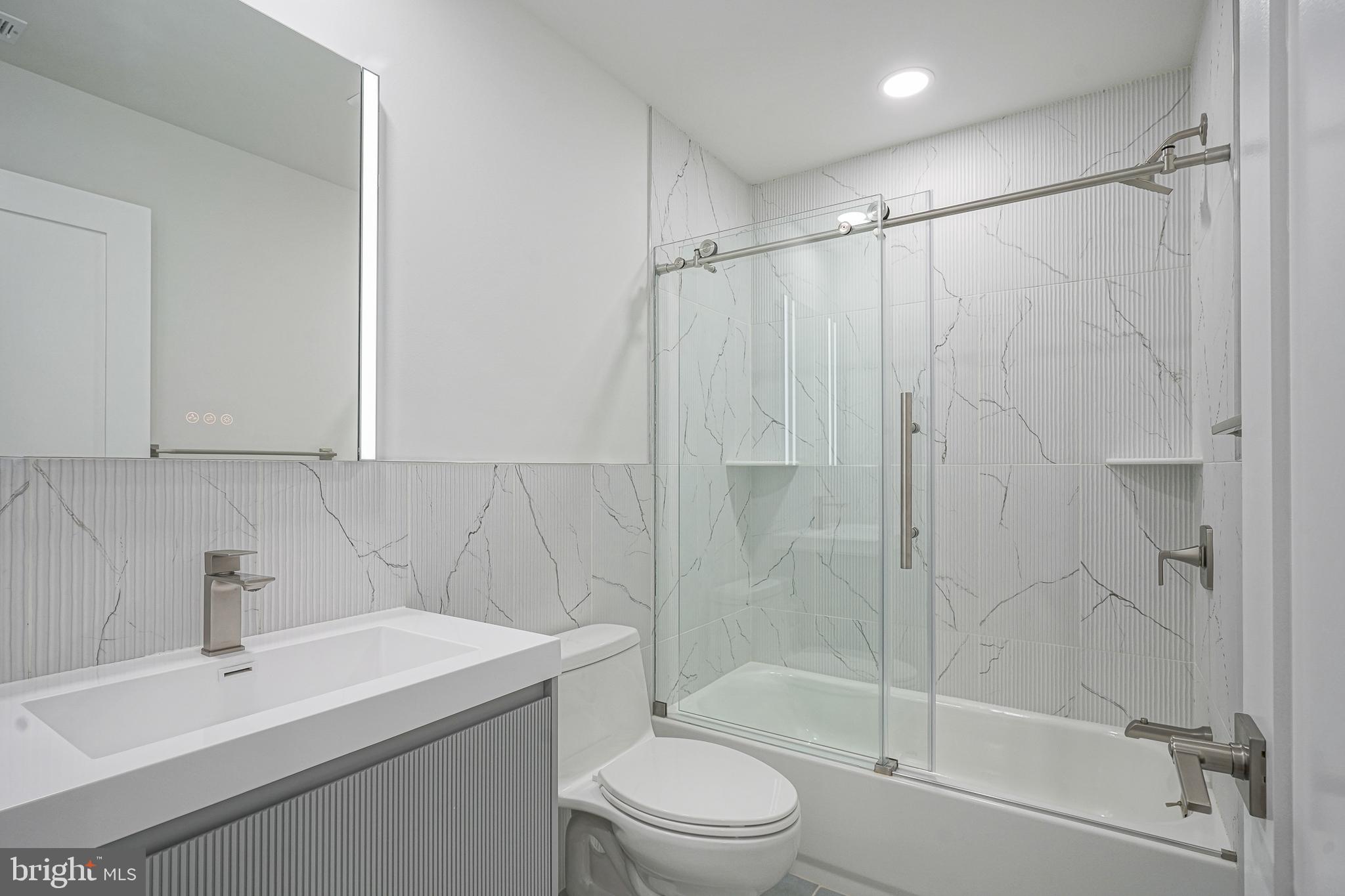 PASSYUNK SQUARE - Residential