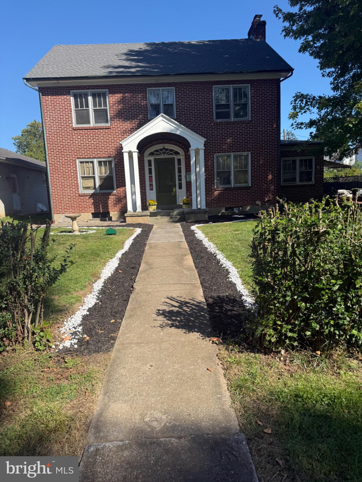 7 OAKLEIGH AVENUE