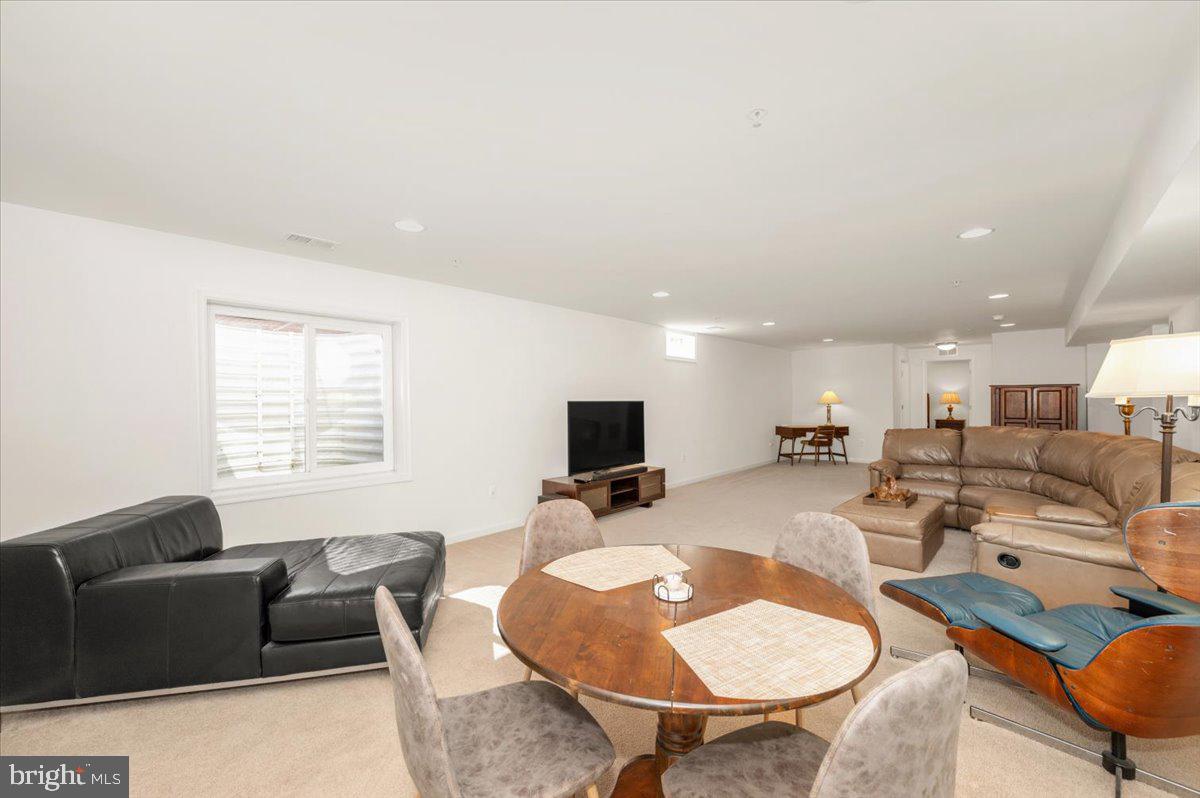 ELDERSBURG - Residential