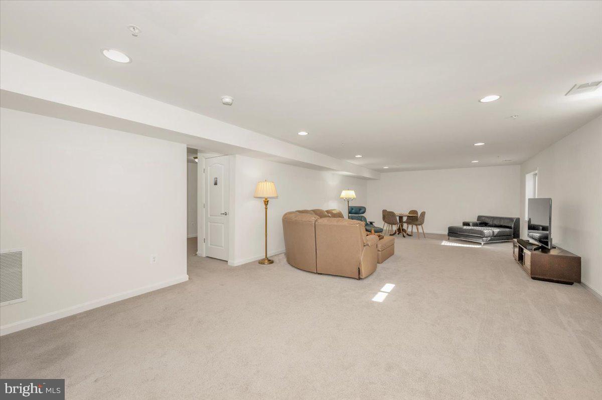 ELDERSBURG - Residential