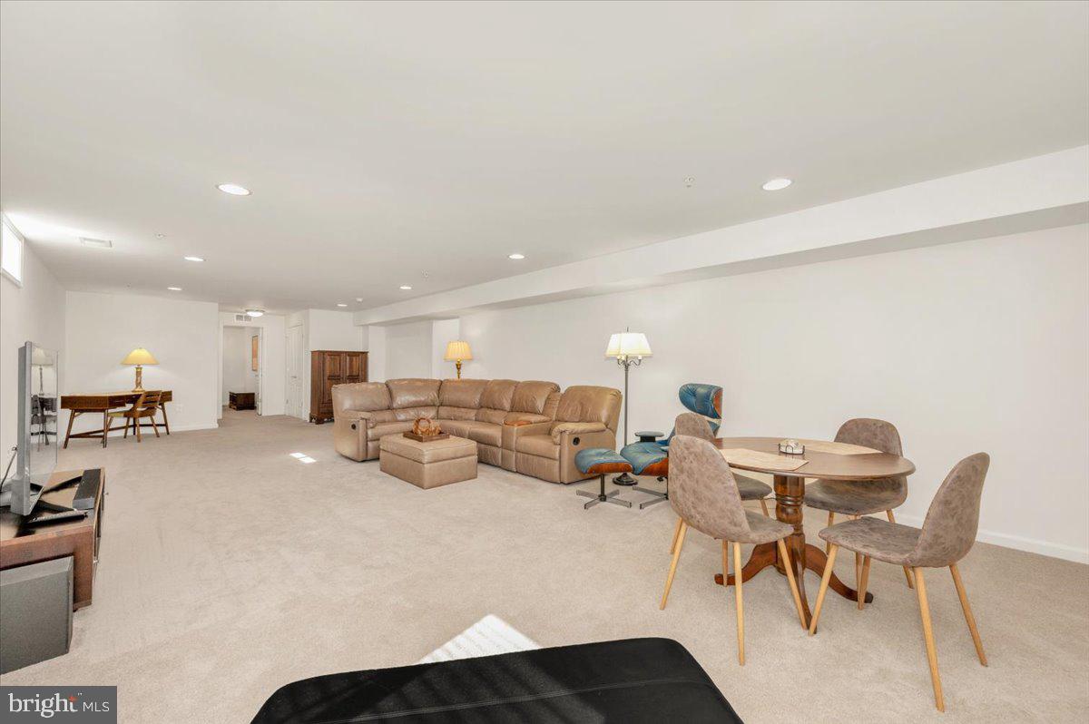 ELDERSBURG - Residential