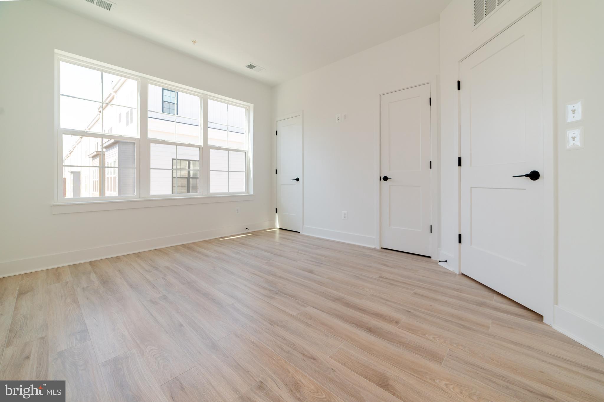 GRAHAM PARK - Residential Lease