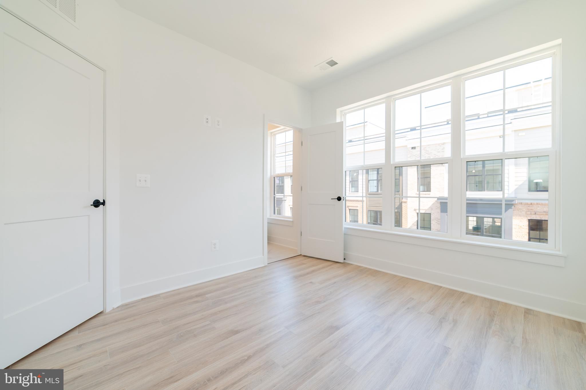 GRAHAM PARK - Residential Lease