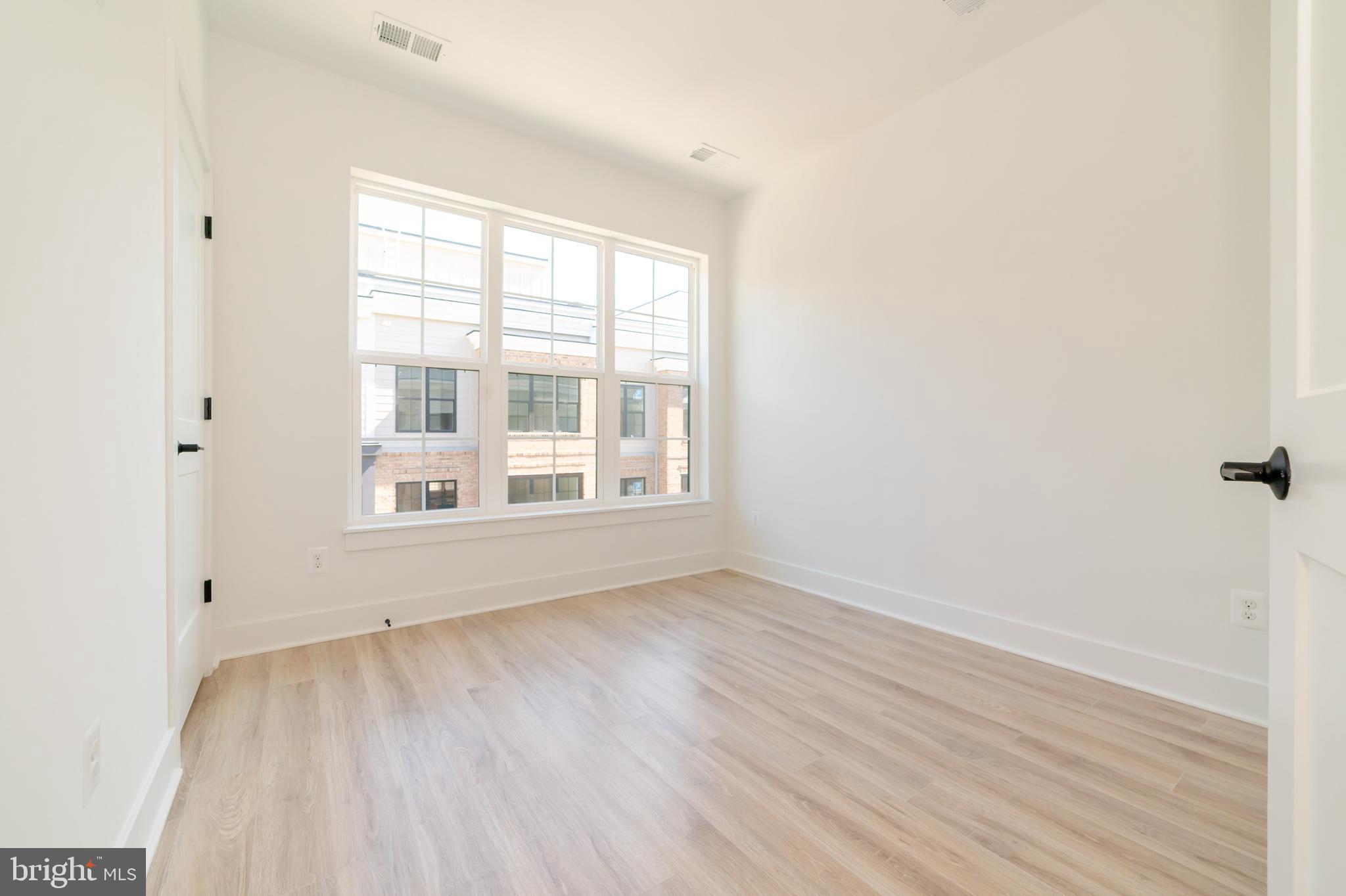 GRAHAM PARK - Residential Lease