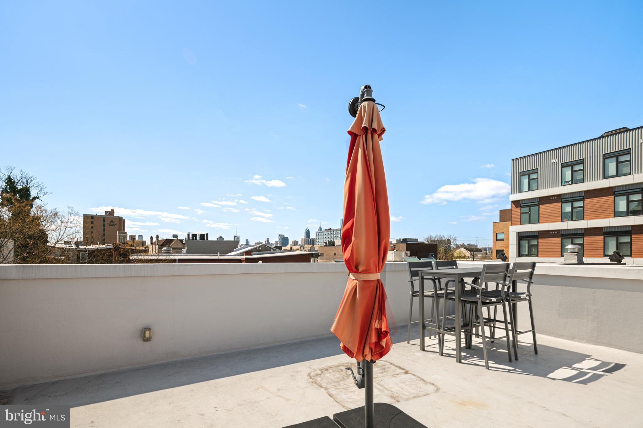 LUDLOW - Residential Lease