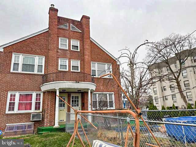 DREXEL PLAZA - Residential Income