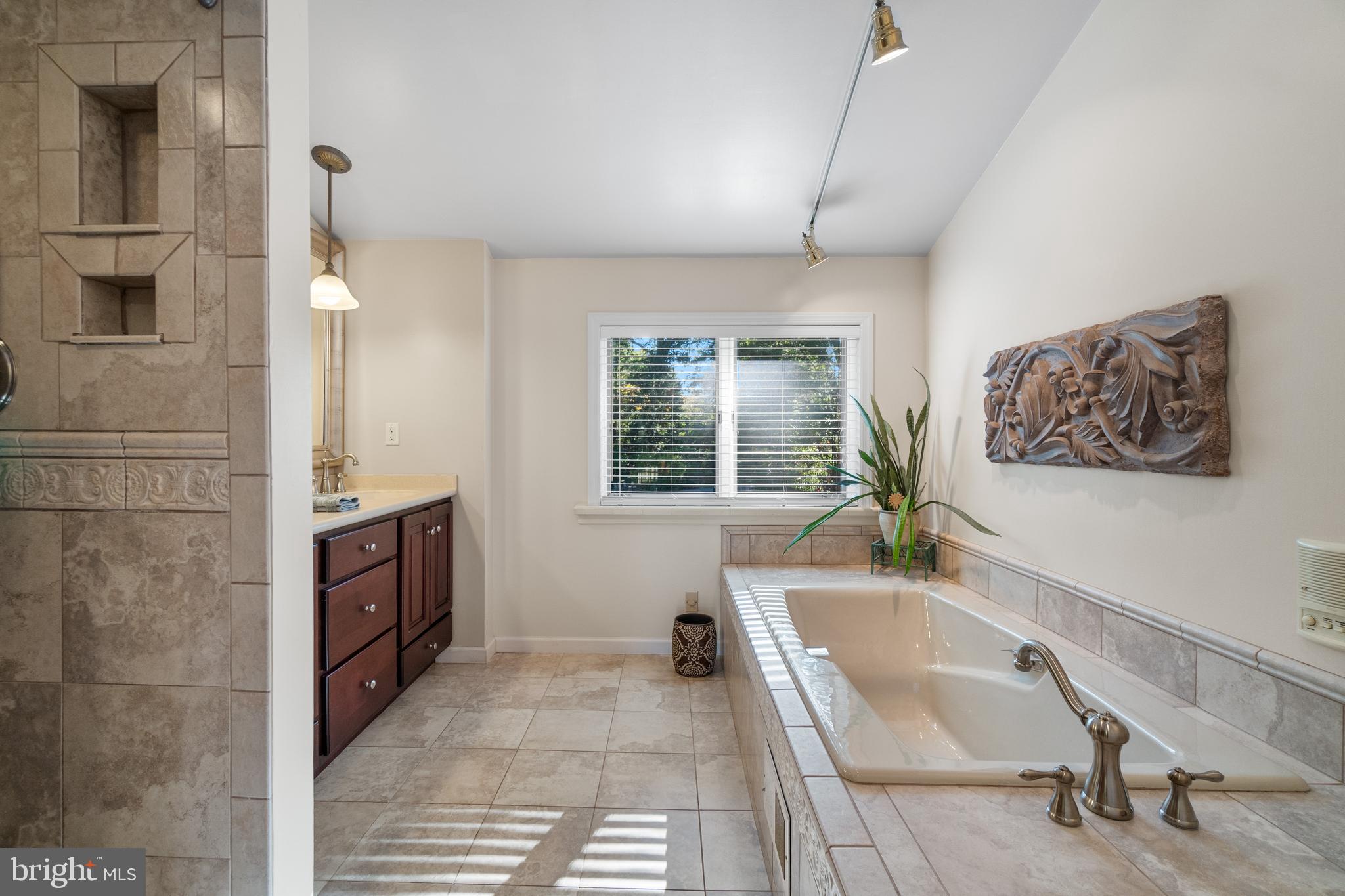 TRUXTON HEIGHTS - Residential