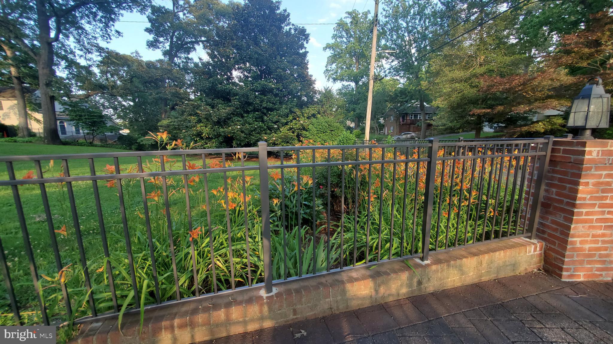 TRUXTON HEIGHTS - Residential