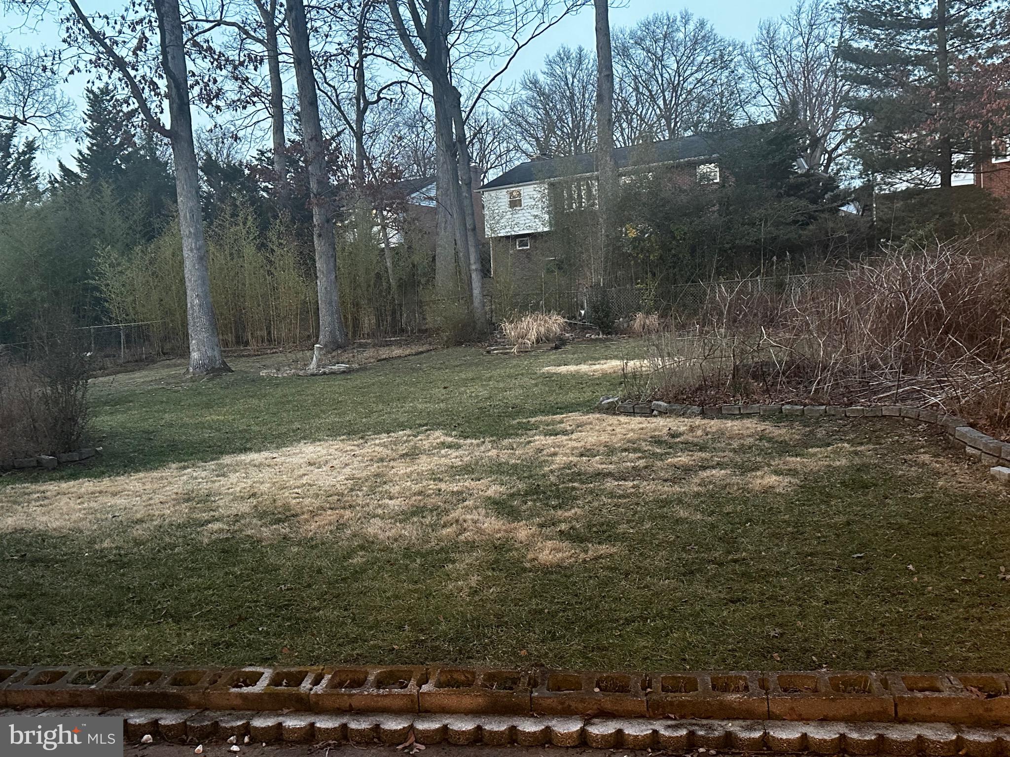 COLLEGE PARK WOODS - Residential