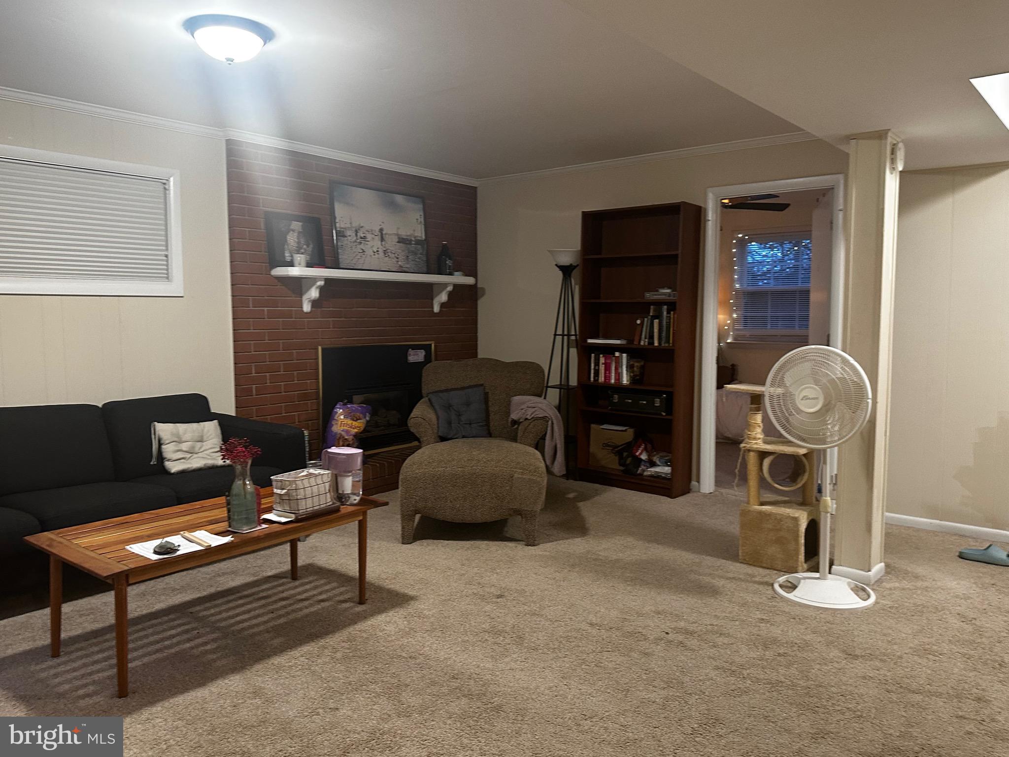 COLLEGE PARK WOODS - Residential