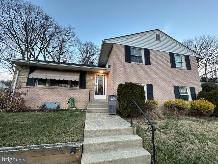 Investor Alert! College Park Woods rental is for sale with tenants!  This five bedroom and three full bath house with a screen-in porch offers solid return to owners.  Current tenants lease ending in summer and rent has not increase for two years.  High demand for this neighborhood for UMD students. Recent replaced HVAC.