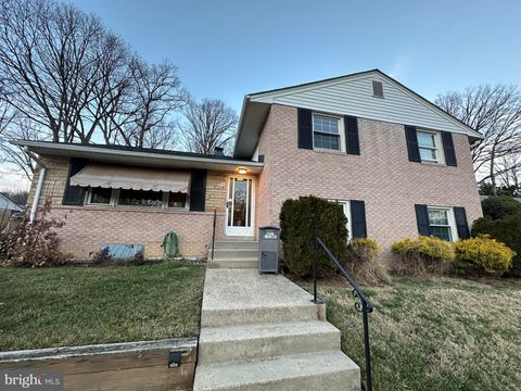 Homes For Sale - 9213 Saint Andrews Place<br/> COLLEGE PARK, MD 20740